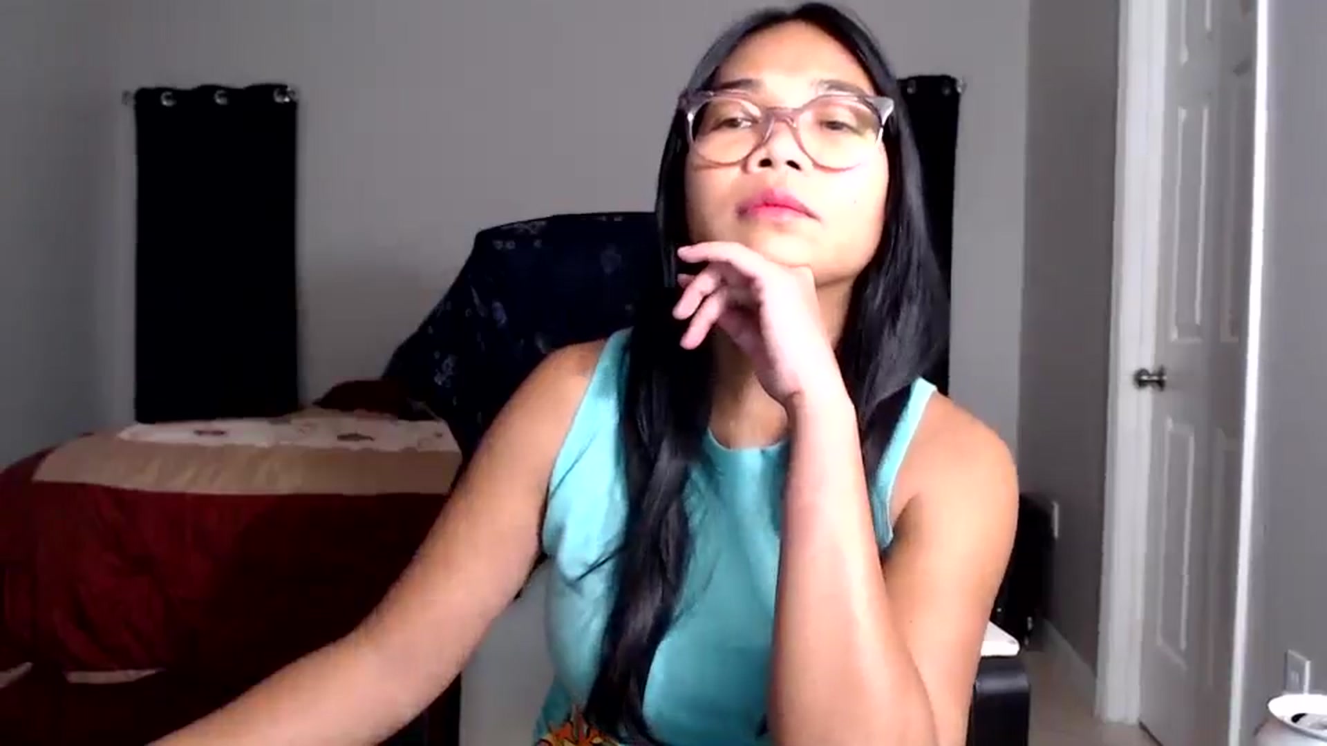 Gallery image thumbnail from Littlekai2025's myfreecams stream on, 07/03/2025, 24:00 image 19 of 20