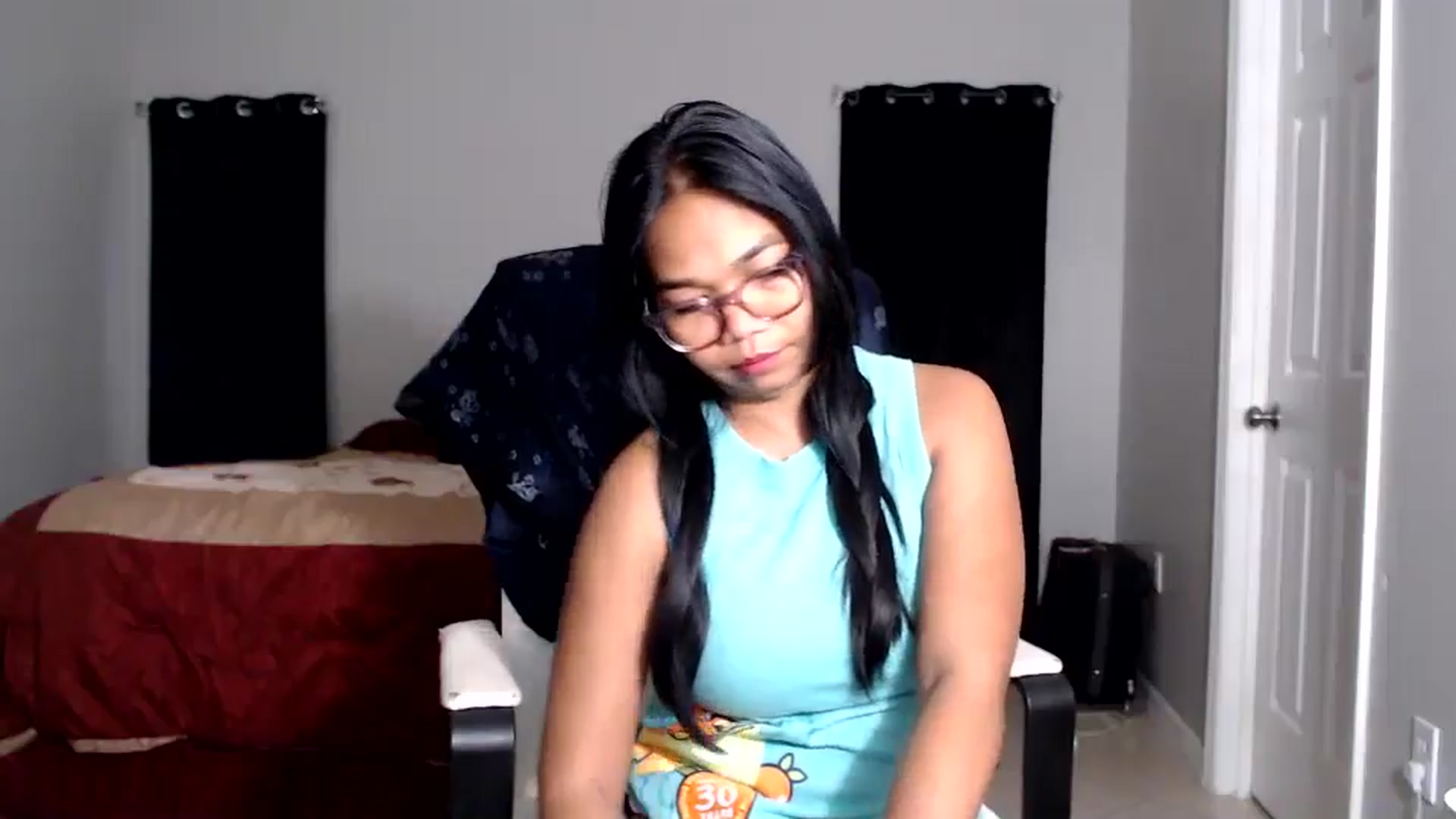 Gallery image thumbnail from Littlekai2025's myfreecams stream on, 07/03/2025, 24:00 image 13 of 20