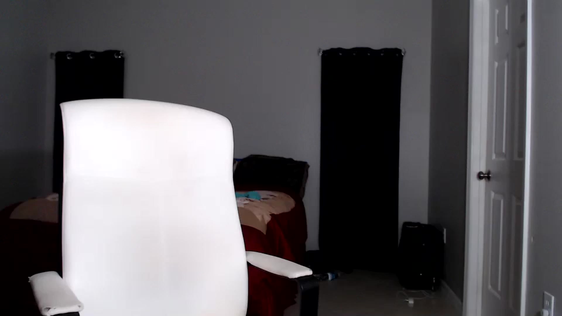 Gallery image thumbnail from Littlekai2025's myfreecams stream on, 07/03/2025, 02:48 image 10 of 20