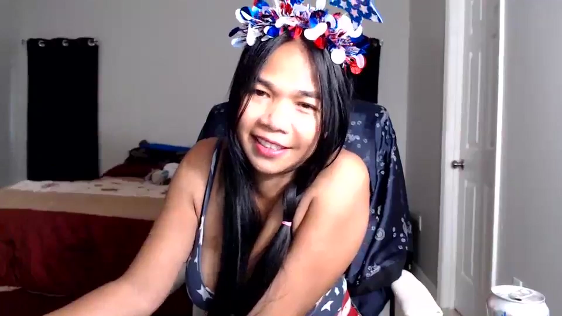 Gallery image thumbnail from Littlekai2025's myfreecams stream on, 07/04/2025, 23:21 image 6 of 20