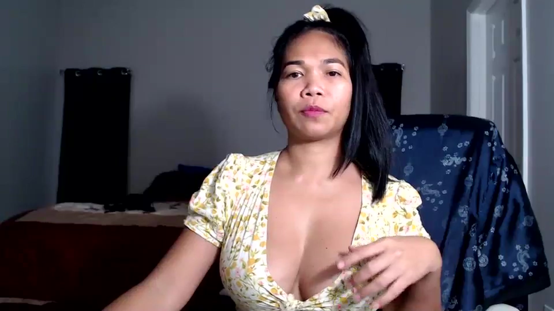 Gallery image thumbnail from Littlekai2025's myfreecams stream on, 07/06/2025, 24:19 image 10 of 20