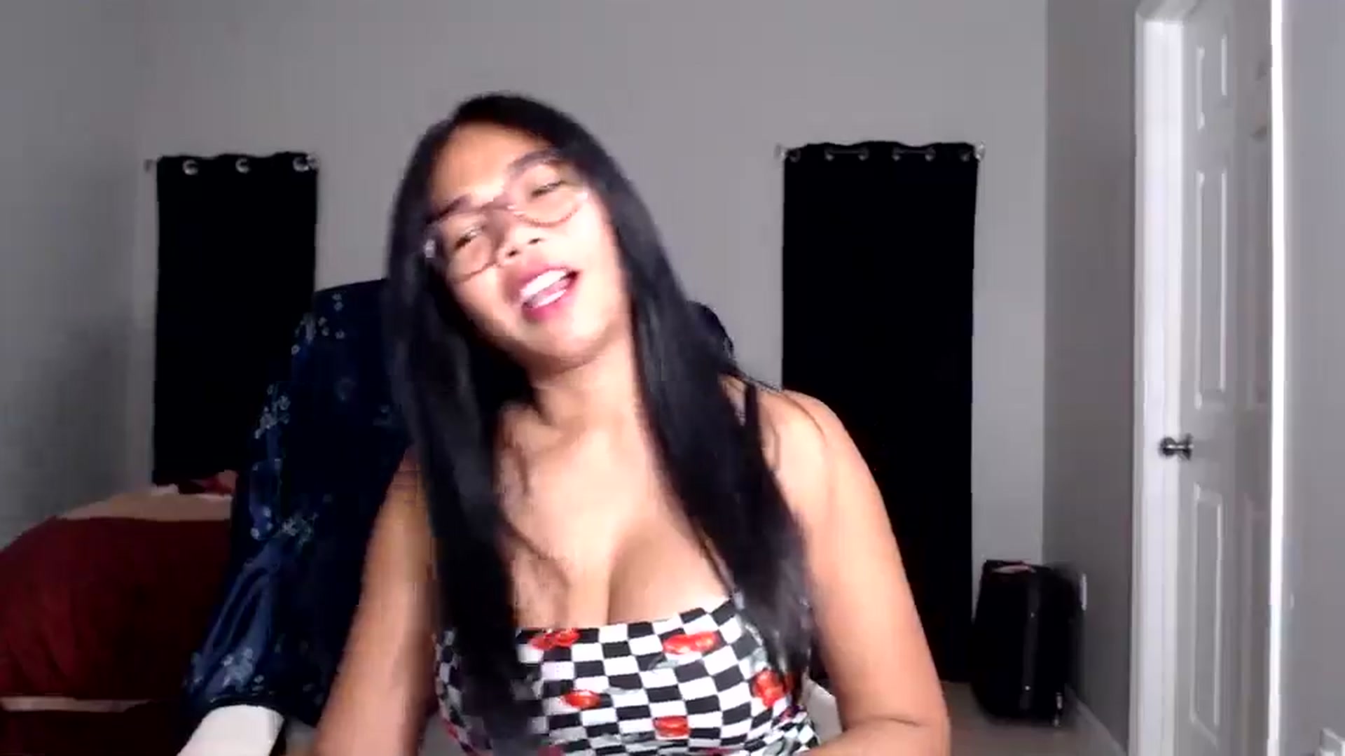Gallery image thumbnail from Littlekai2025's myfreecams stream on, 07/08/2025, 03:31 image 9 of 20