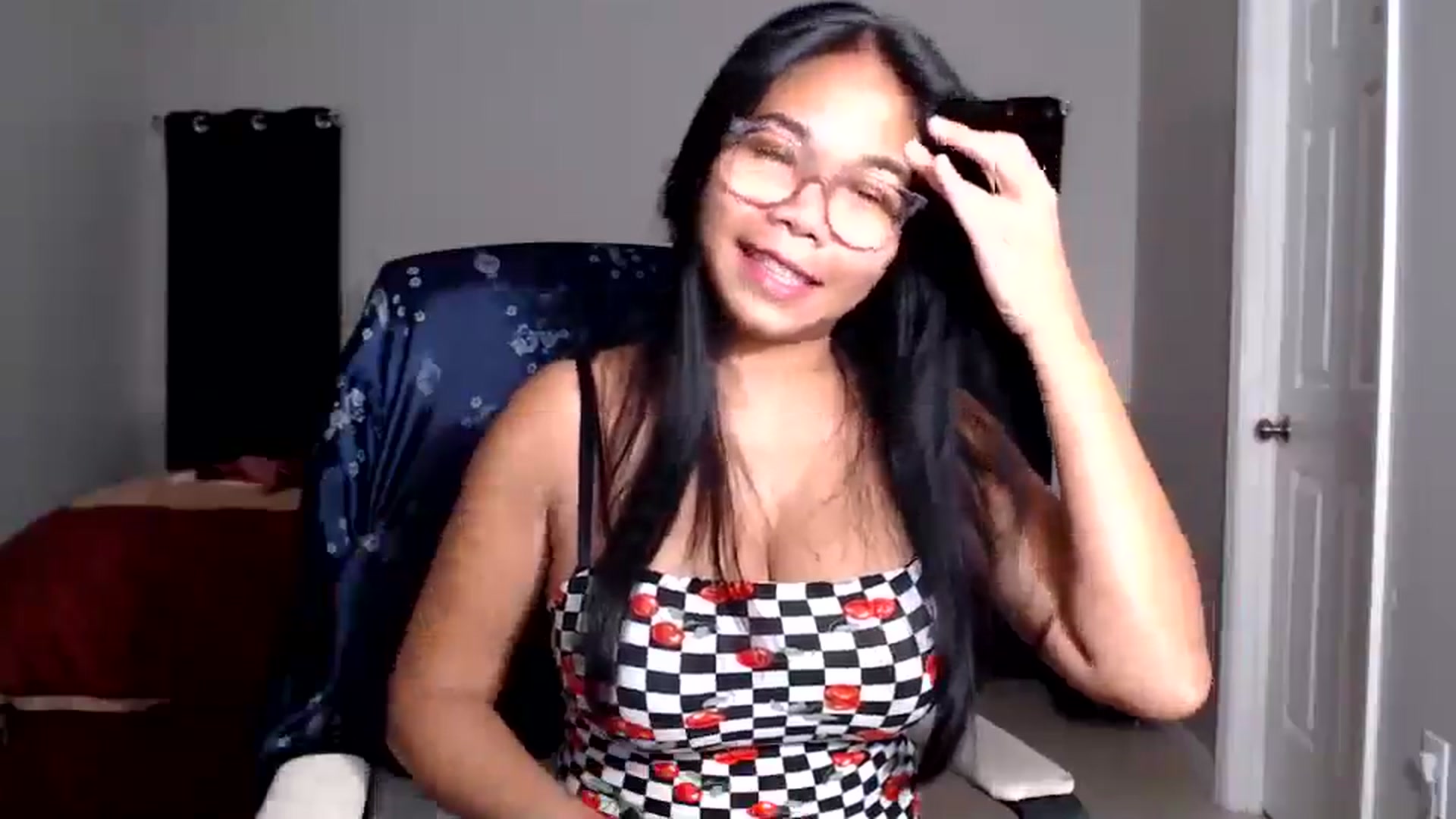Gallery image thumbnail from Littlekai2025's myfreecams stream on, 07/08/2025, 03:31 image 11 of 20