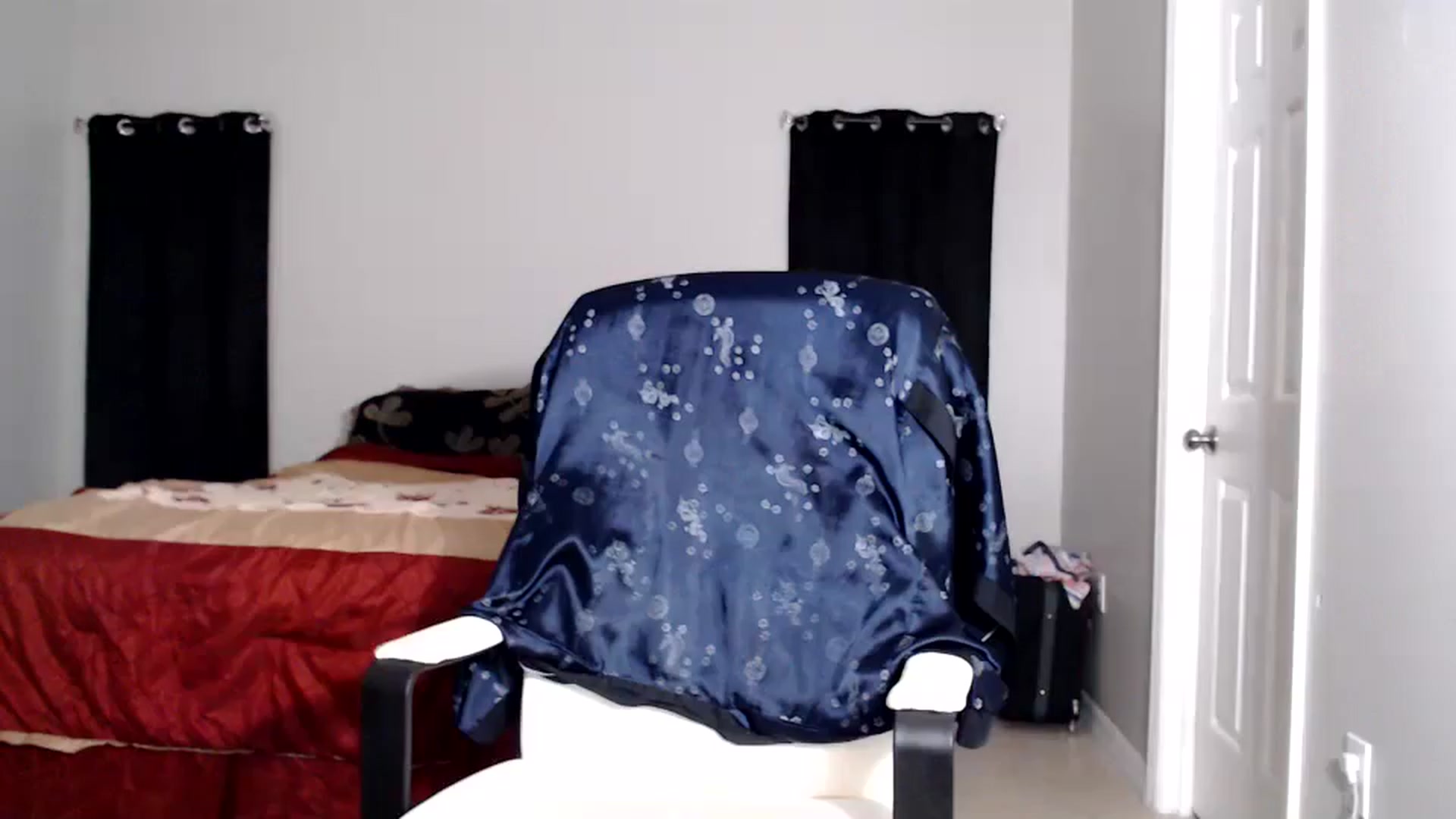 Gallery image thumbnail from Littlekai2025's myfreecams stream on, 07/13/2025, 03:16 image 6 of 20