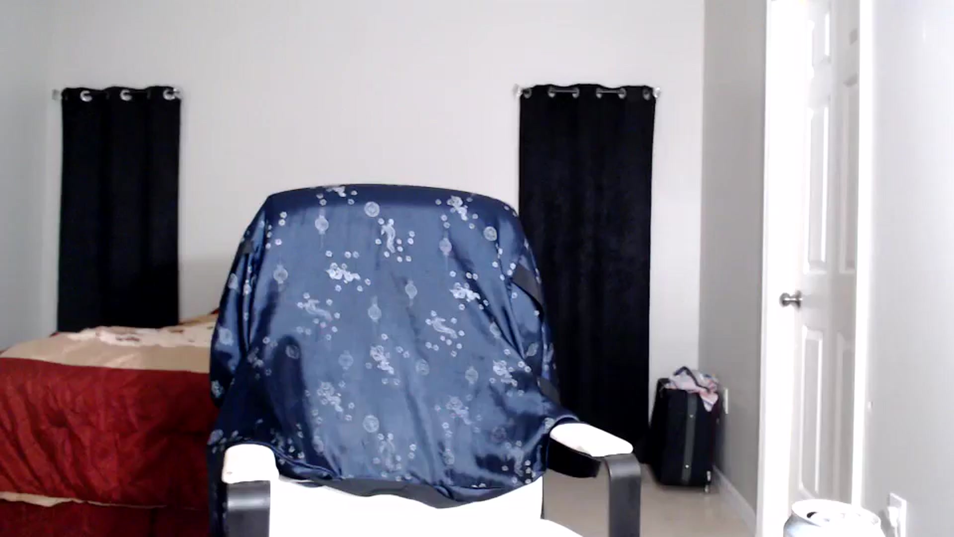 Gallery image thumbnail from Littlekai2025's myfreecams stream on, 07/13/2025, 03:16 image 16 of 20