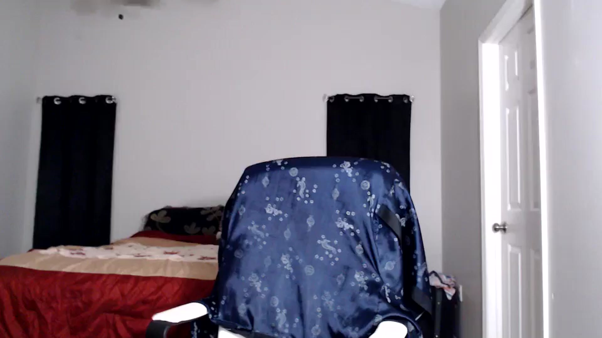 Gallery image thumbnail from Littlekai2025's myfreecams stream on, 07/13/2025, 03:16 image 14 of 20