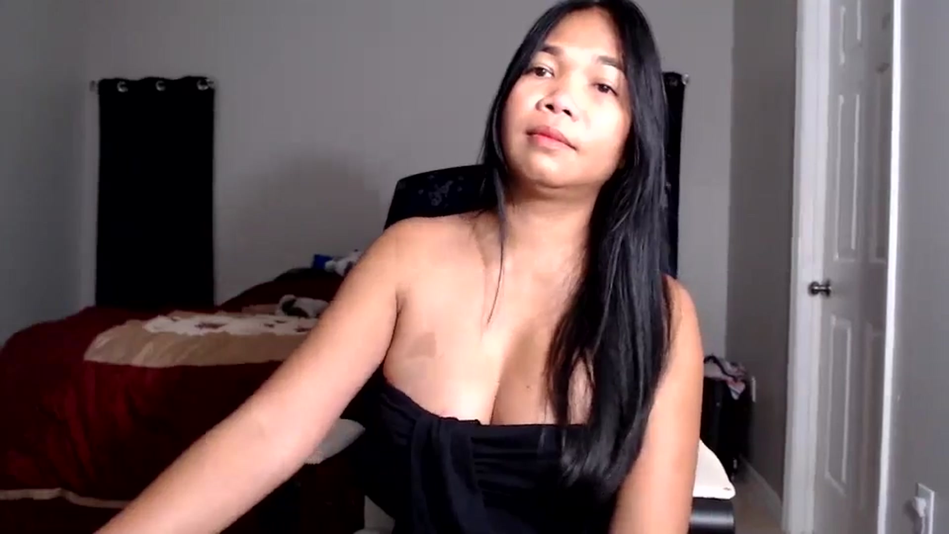 Gallery image thumbnail from Littlekai2025's myfreecams stream on, 07/15/2025, 01:25 image 4 of 20