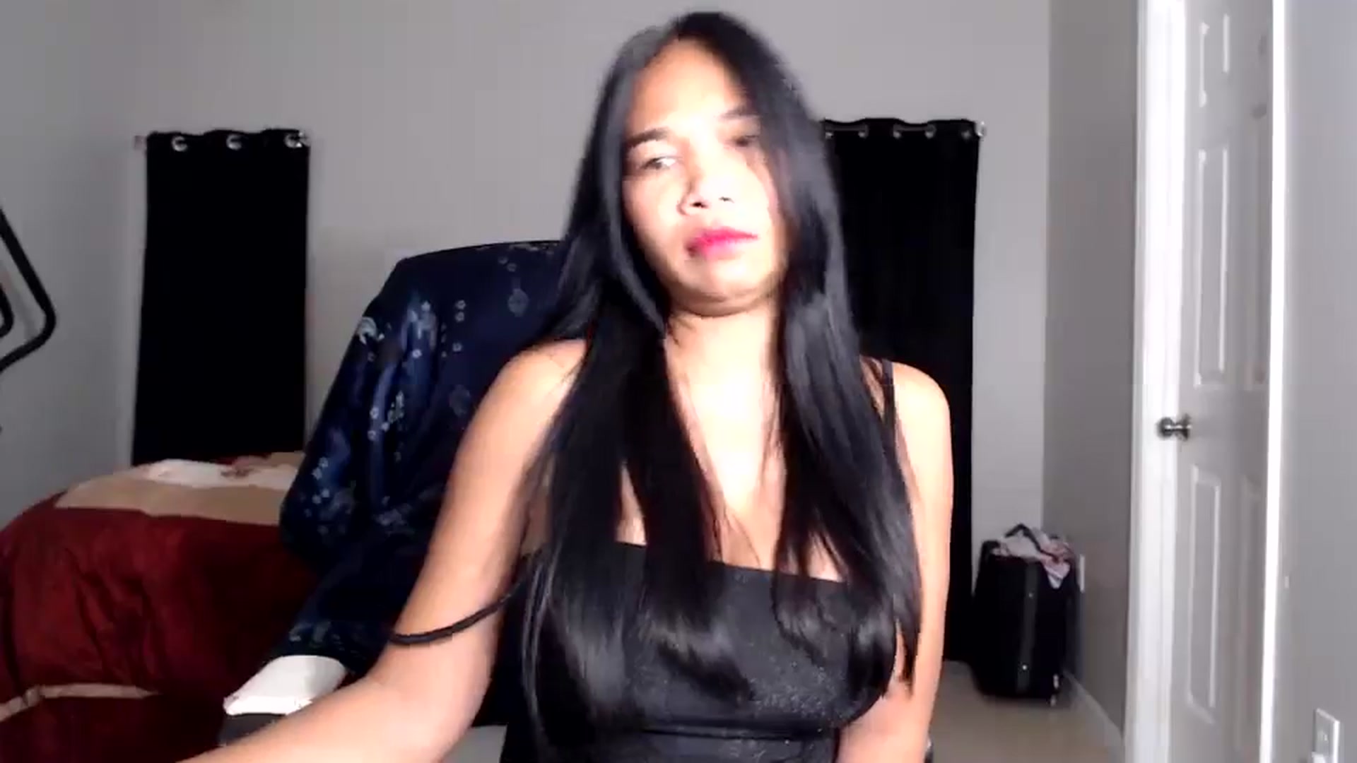 Gallery image thumbnail from Littlekai2025's myfreecams stream on, 07/20/2025, 04:59 image 11 of 20