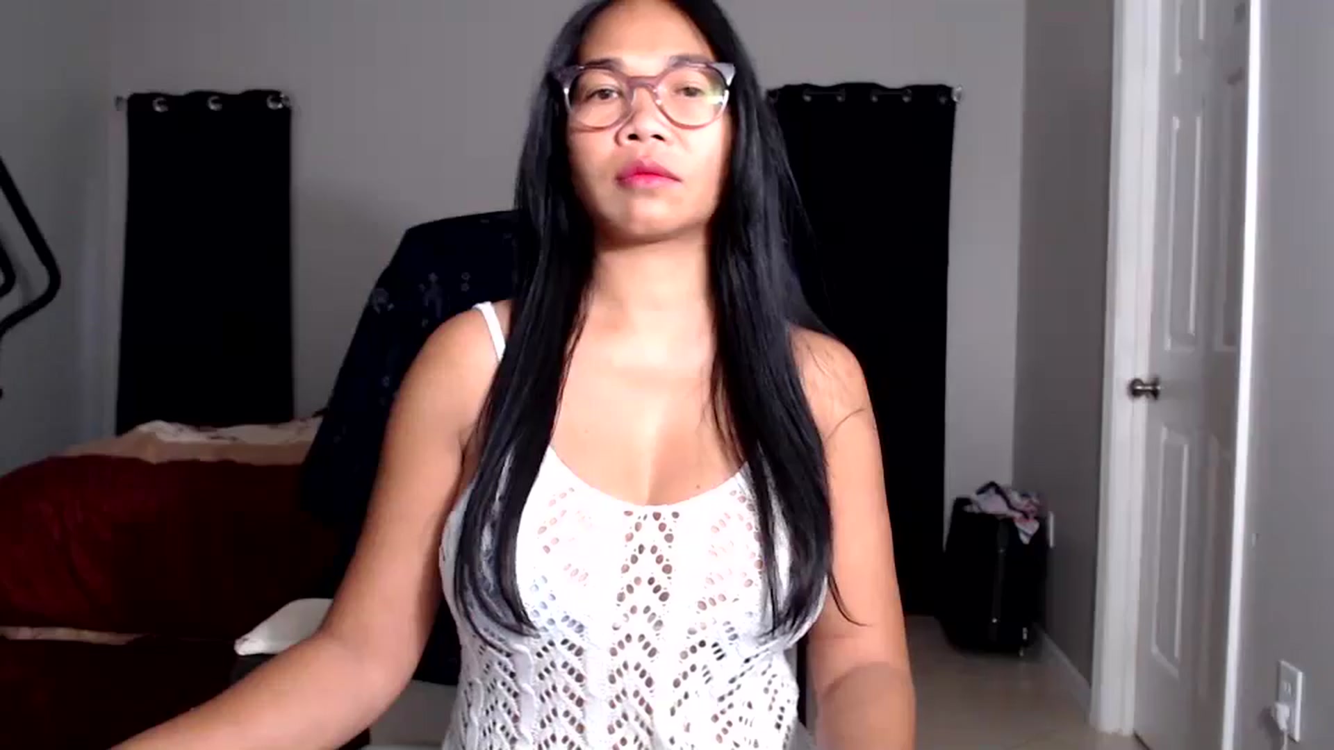 Gallery image thumbnail from Littlekai2025's myfreecams stream on, 07/21/2025, 24:00 image 16 of 20