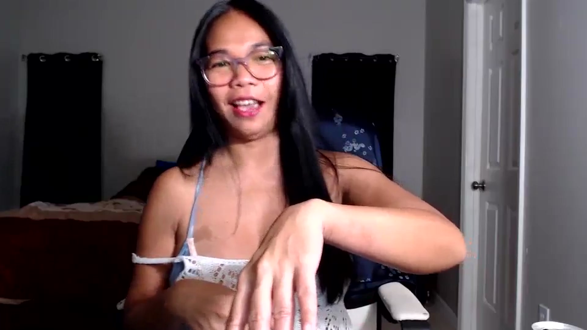 Gallery image thumbnail from Littlekai2025's myfreecams stream on, 07/21/2025, 04:11 image 14 of 20