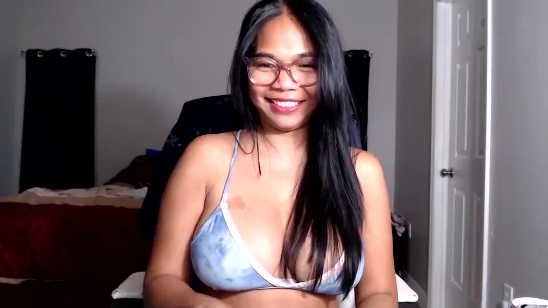 Gallery image thumbnail from Littlekai2025's myfreecams stream on, 07/21/2025, 04:11 image 16 of 20