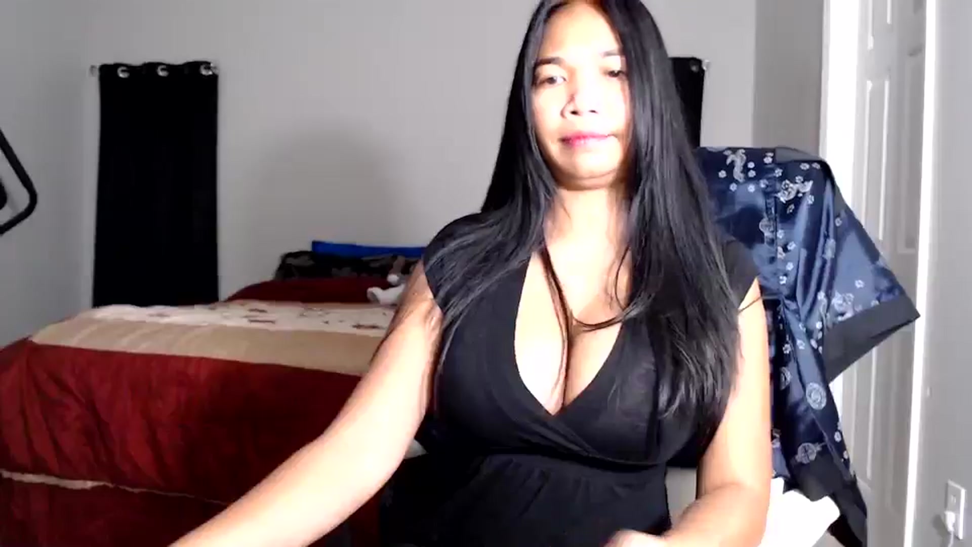 Gallery image thumbnail from Littlekai2025's myfreecams stream on, 07/23/2025, 02:34 image 9 of 20