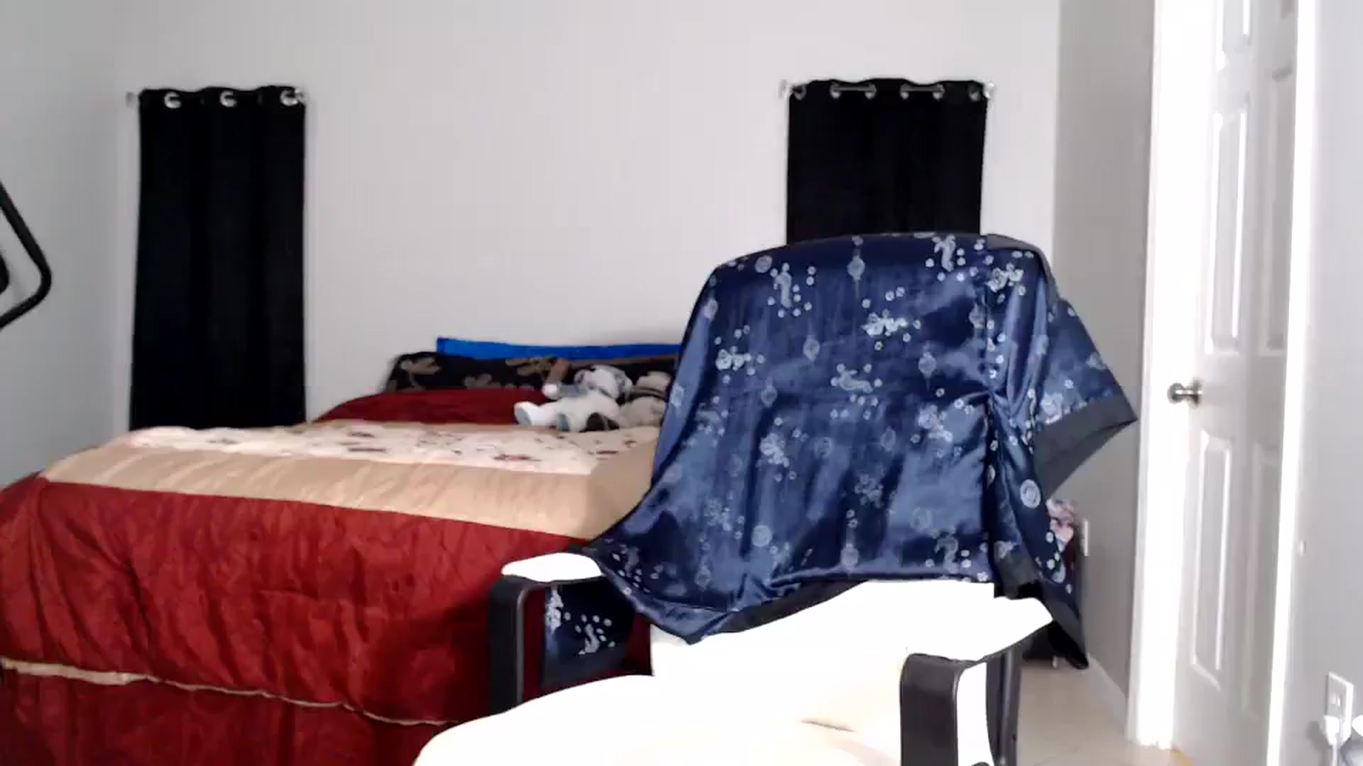 Gallery image thumbnail from Littlekai2025's myfreecams stream on, 07/23/2025, 02:34 image 19 of 20