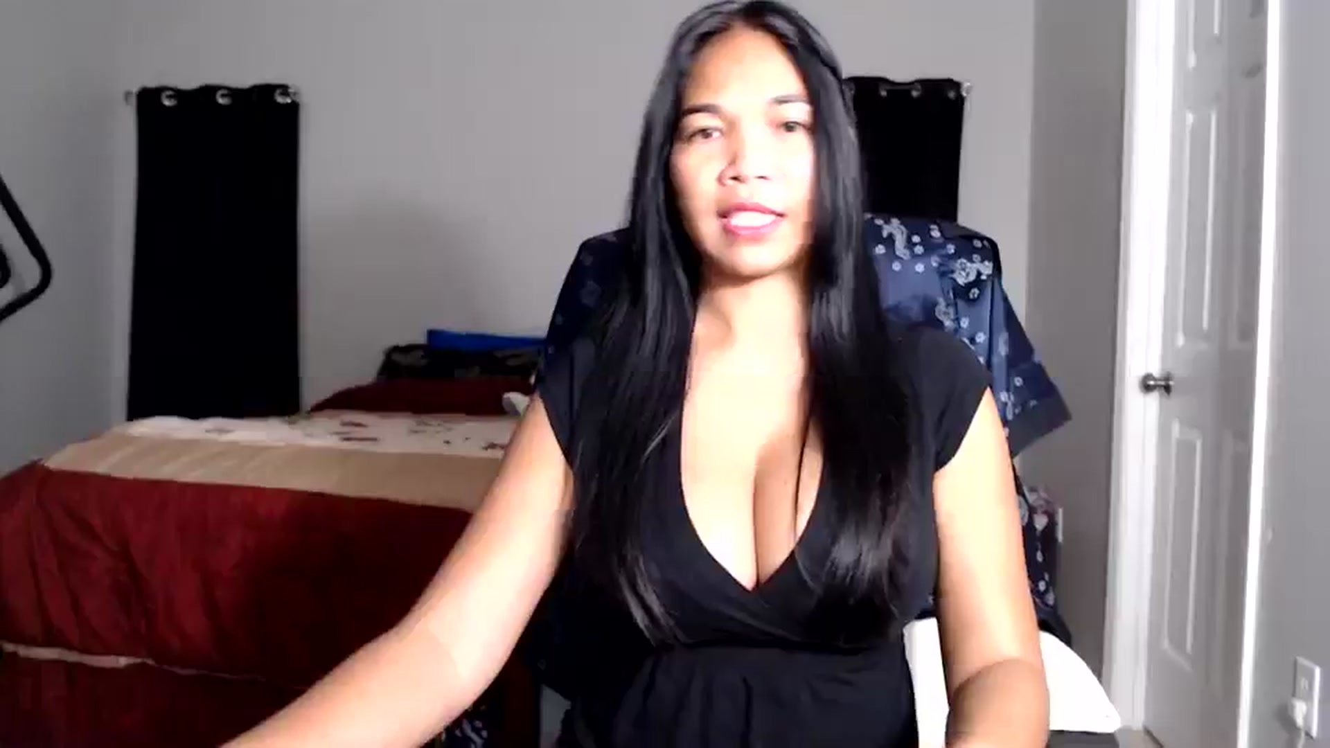 Gallery image thumbnail from Littlekai2025's myfreecams stream on, 07/23/2025, 02:34 image 16 of 20