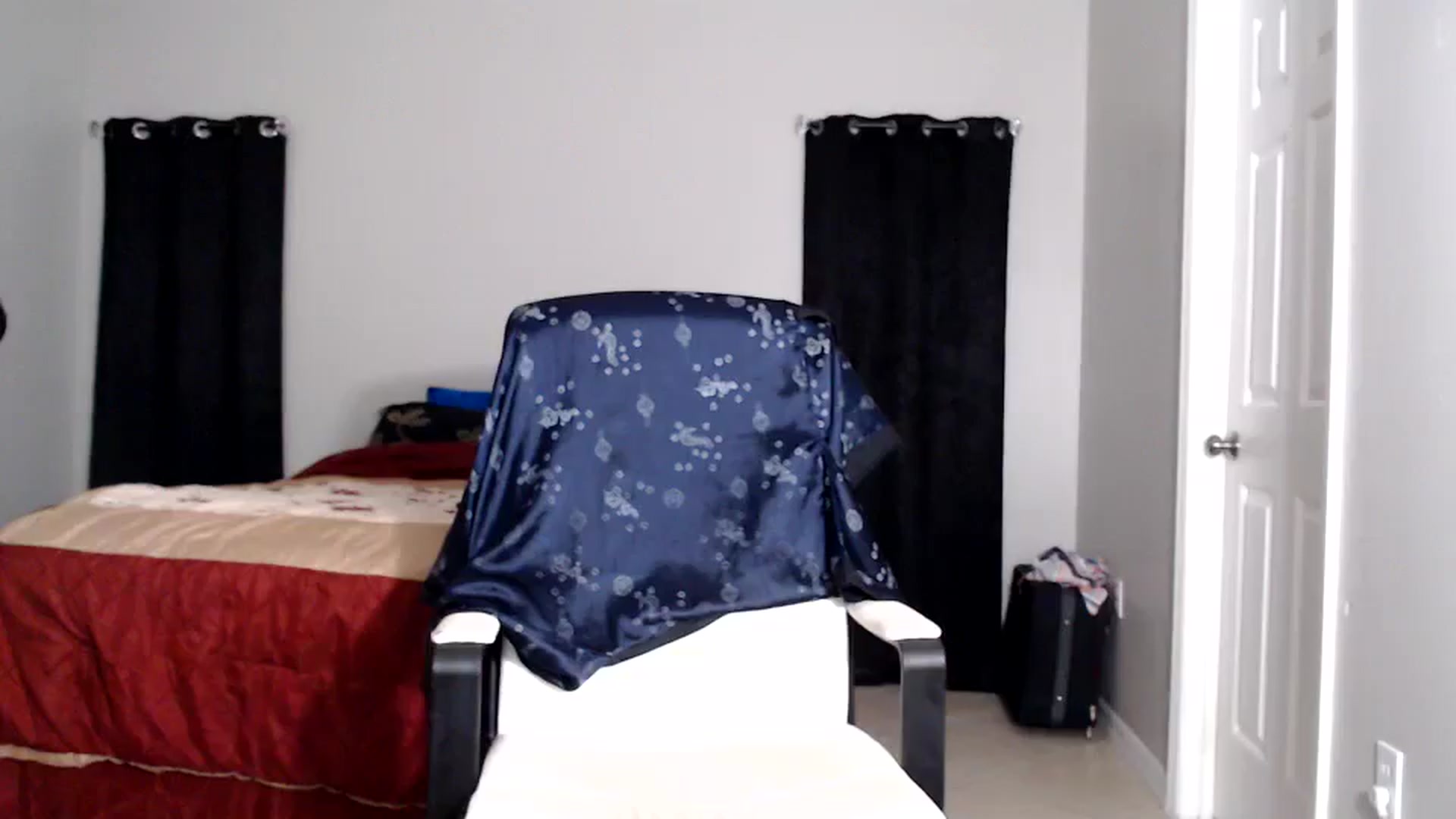 Gallery image thumbnail from Littlekai2025's myfreecams stream on, 07/23/2025, 04:01 image 14 of 20