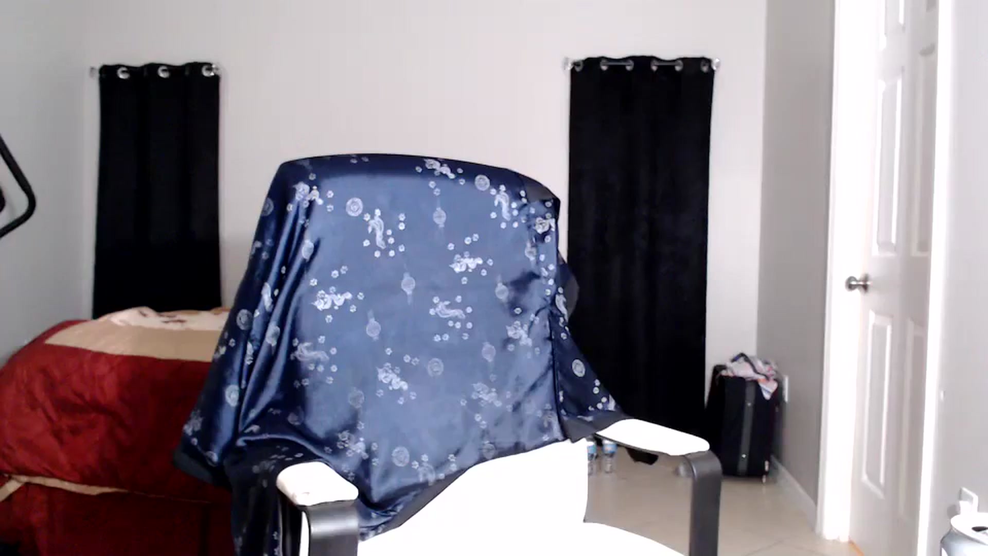 Gallery image thumbnail from Littlekai2025's myfreecams stream on, 07/24/2025, 03:53 image 12 of 20