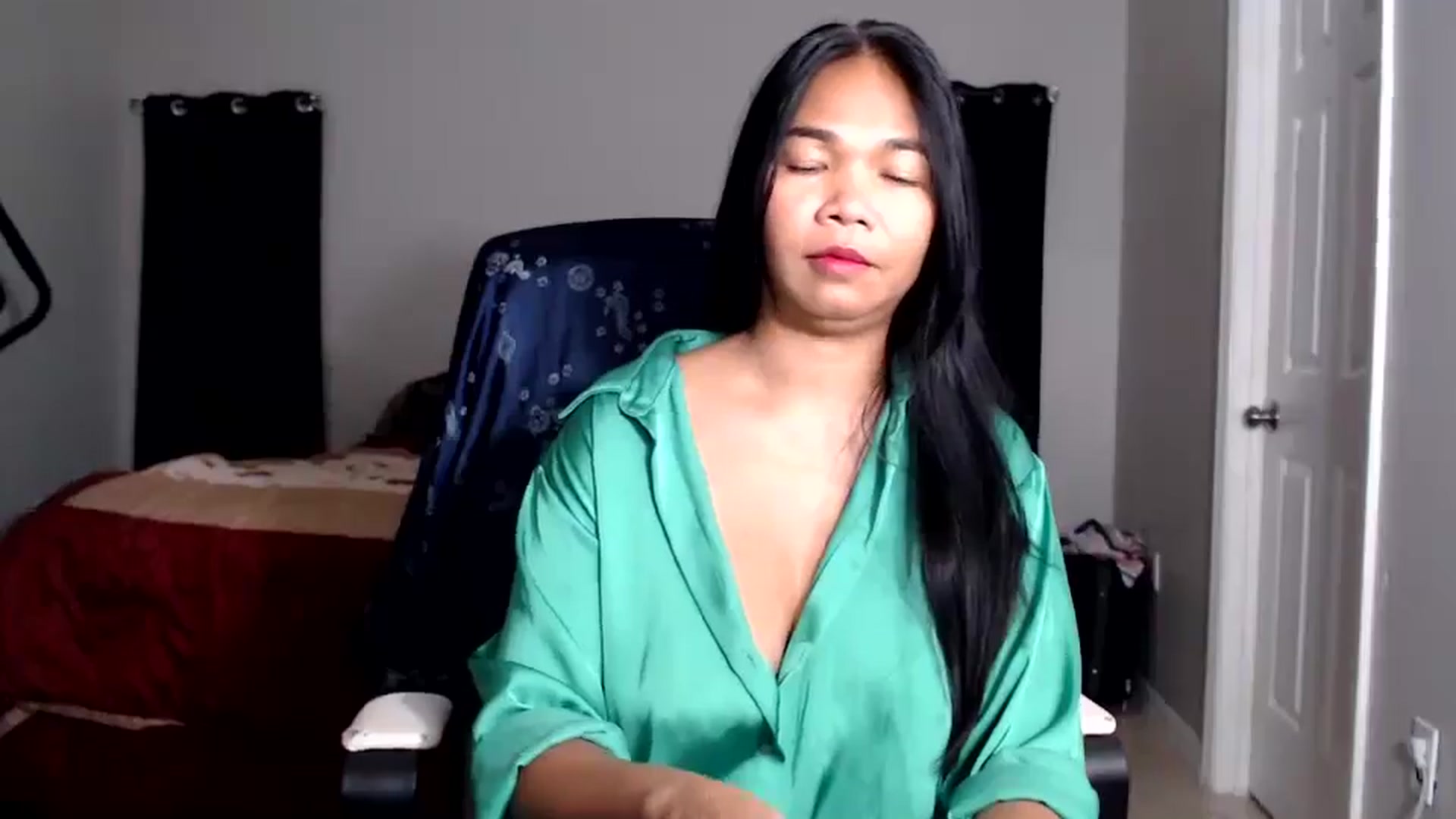 Gallery image thumbnail from Littlekai2025's myfreecams stream on, 07/24/2025, 03:53 image 2 of 20