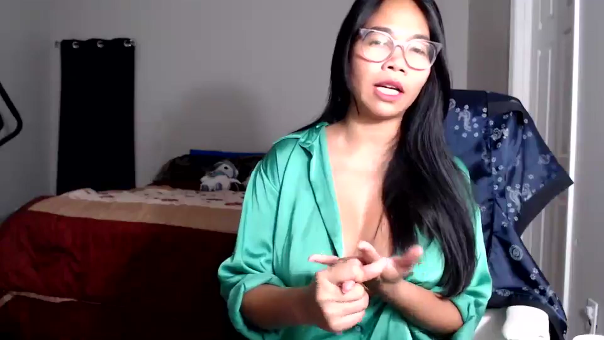 Gallery image thumbnail from Littlekai2025's myfreecams stream on, 07/24/2025, 03:53 image 14 of 20