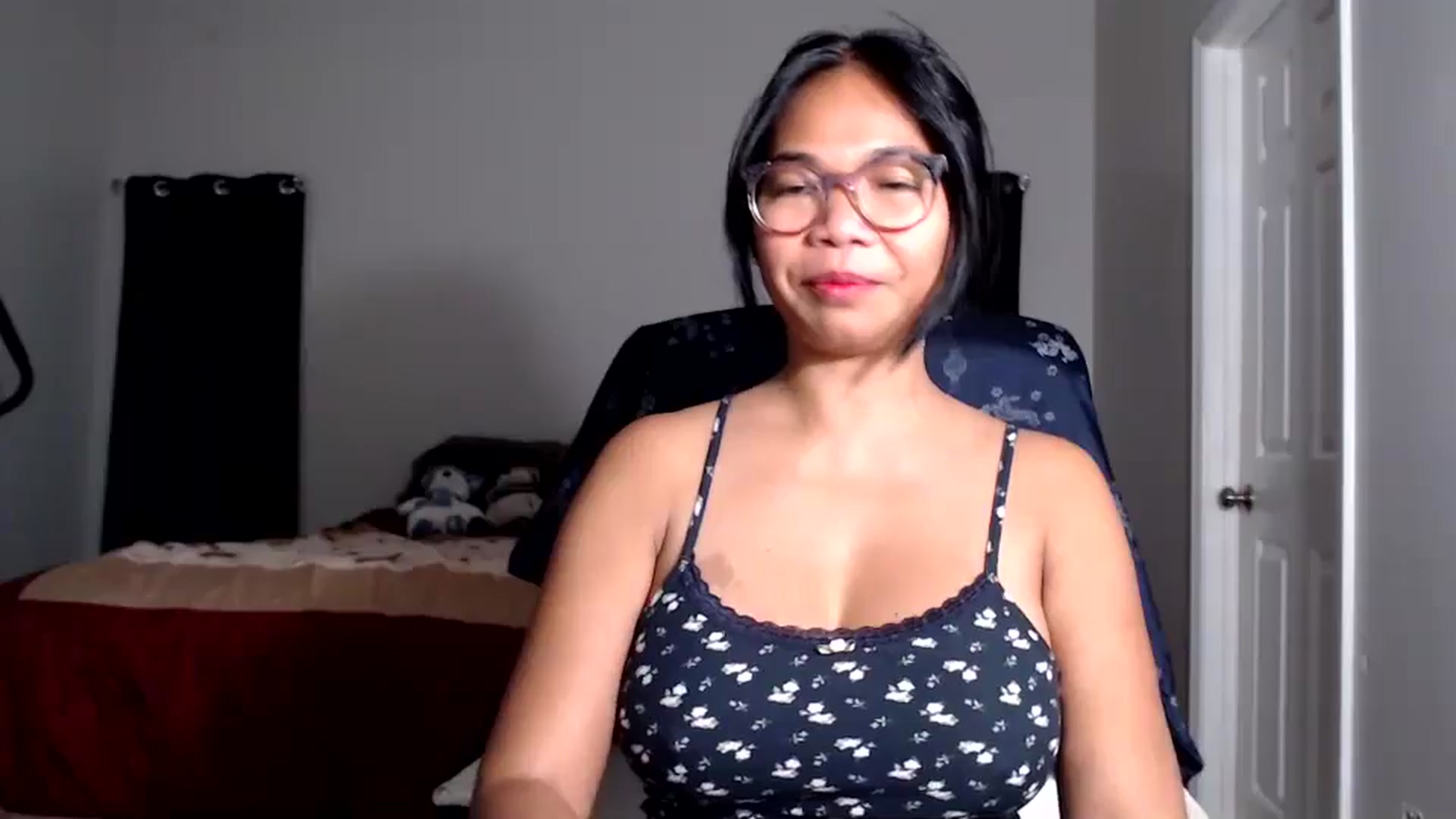 Gallery image thumbnail from Littlekai2025's myfreecams stream on, 07/27/2025, 04:44 image 15 of 20