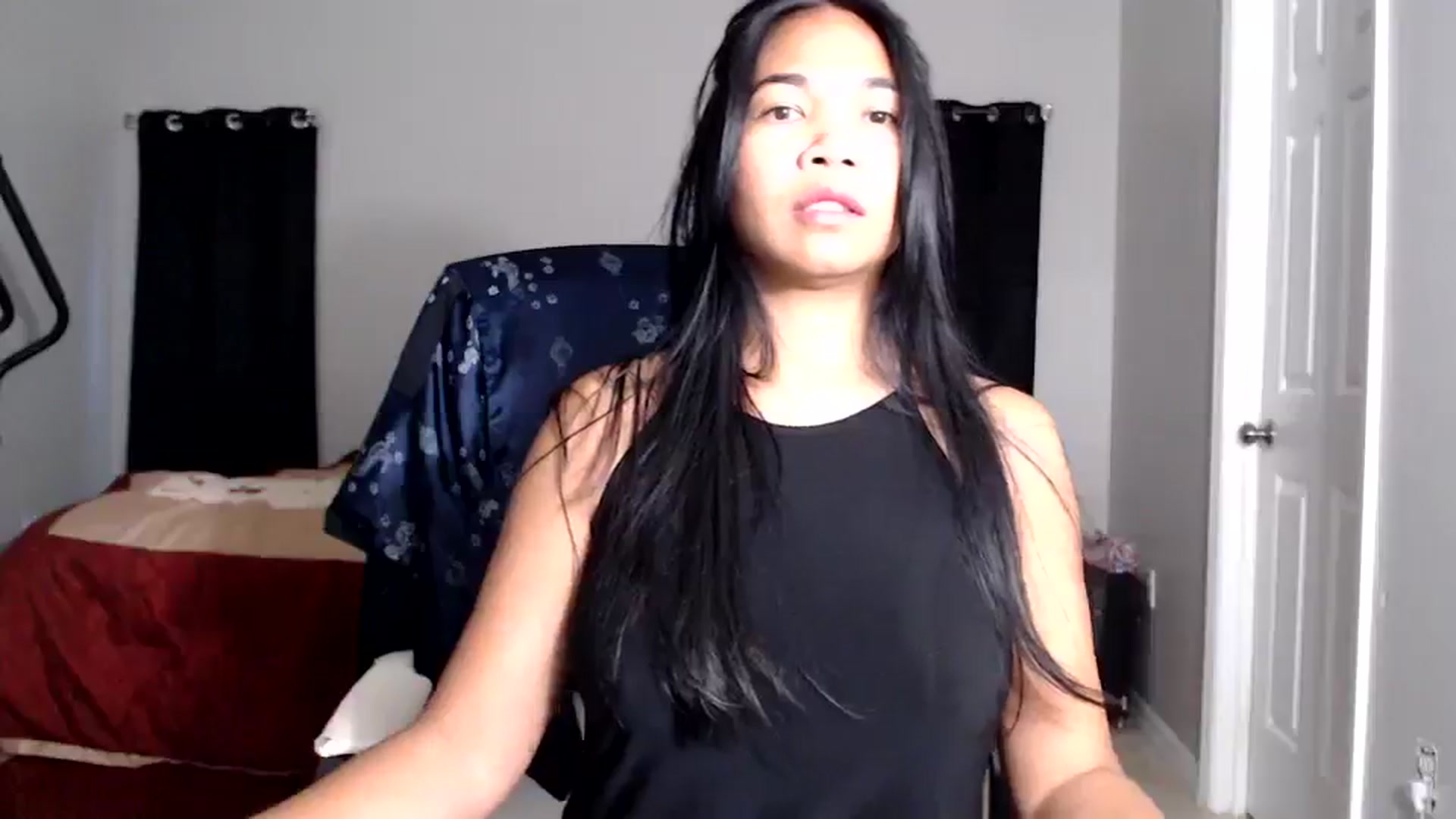 Gallery image thumbnail from Littlekai2025's myfreecams stream on, 07/28/2025, 24:00 image 15 of 20