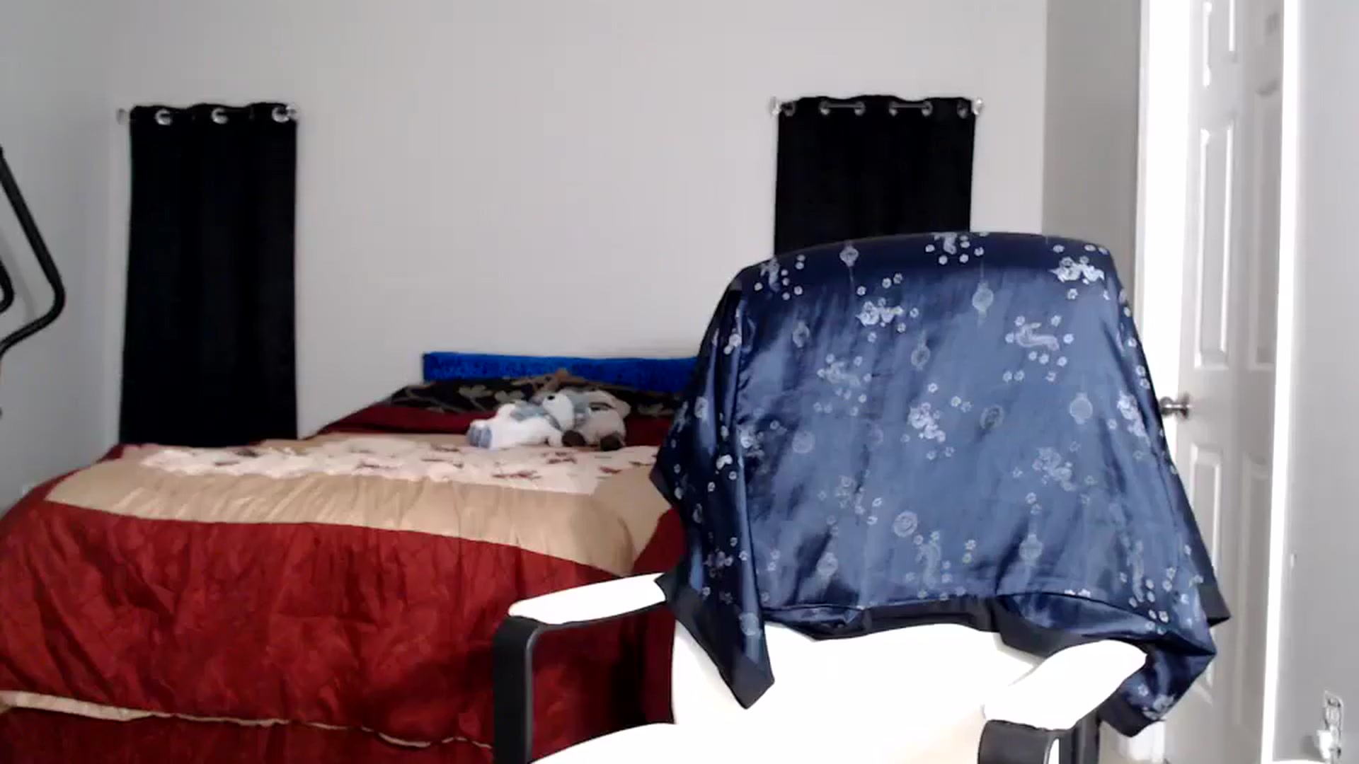 Gallery image thumbnail from Littlekai2025's myfreecams stream on, 07/28/2025, 02:42 image 3 of 20