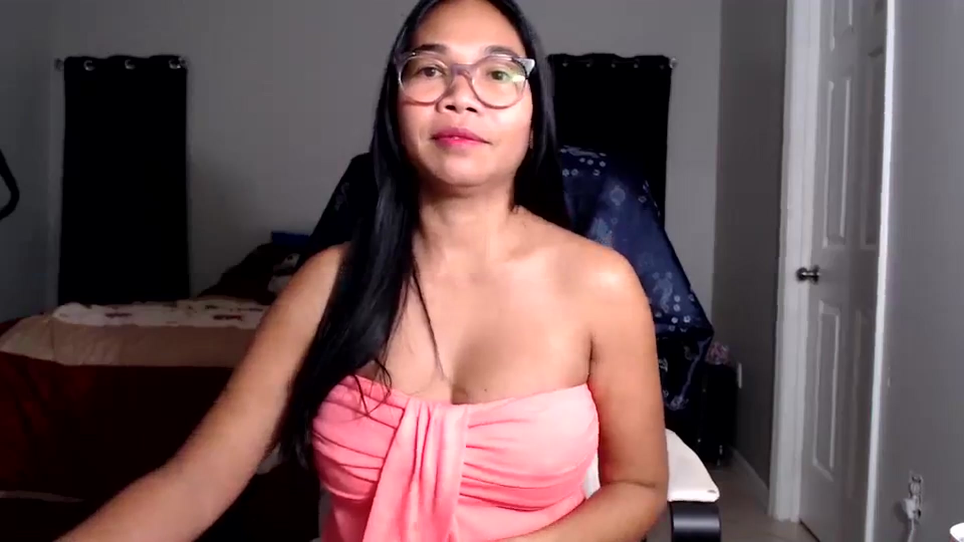 Gallery image thumbnail from Littlekai2025's myfreecams stream on, 07/30/2025, 02:58 image 8 of 20