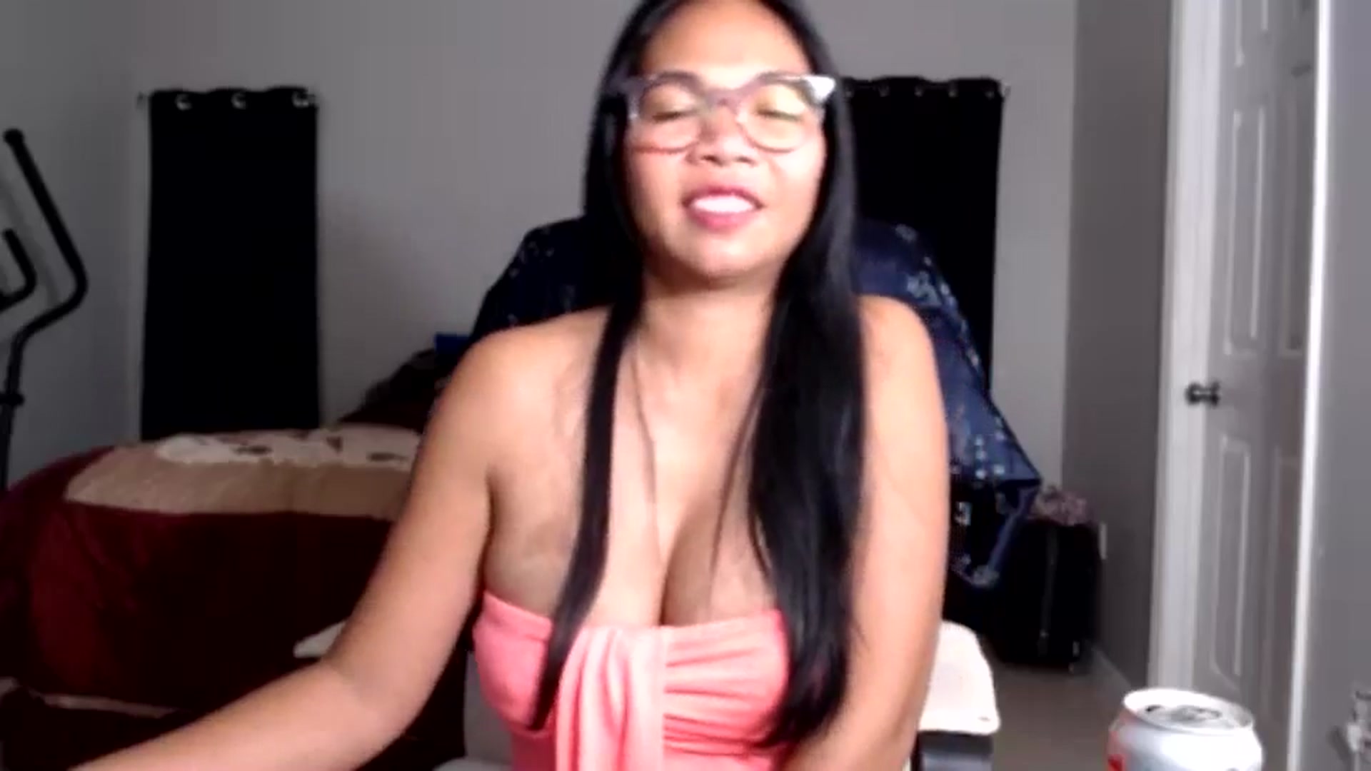 Gallery image thumbnail from Littlekai2025's myfreecams stream on, 07/30/2025, 04:32 image 15 of 20