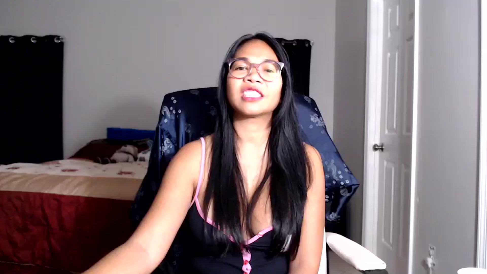 Gallery image thumbnail from Littlekai2025's myfreecams stream on, 08/01/2025, 04:37 image 1 of 20