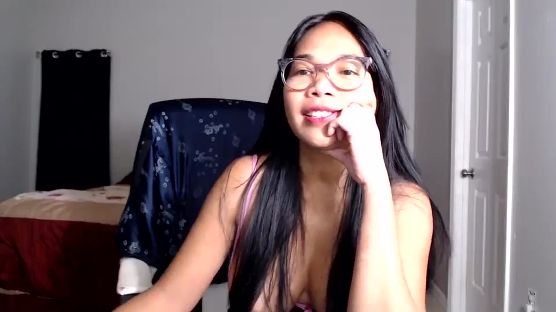 Gallery image thumbnail from Littlekai2025's myfreecams stream on, 08/01/2025, 04:37 image 8 of 20