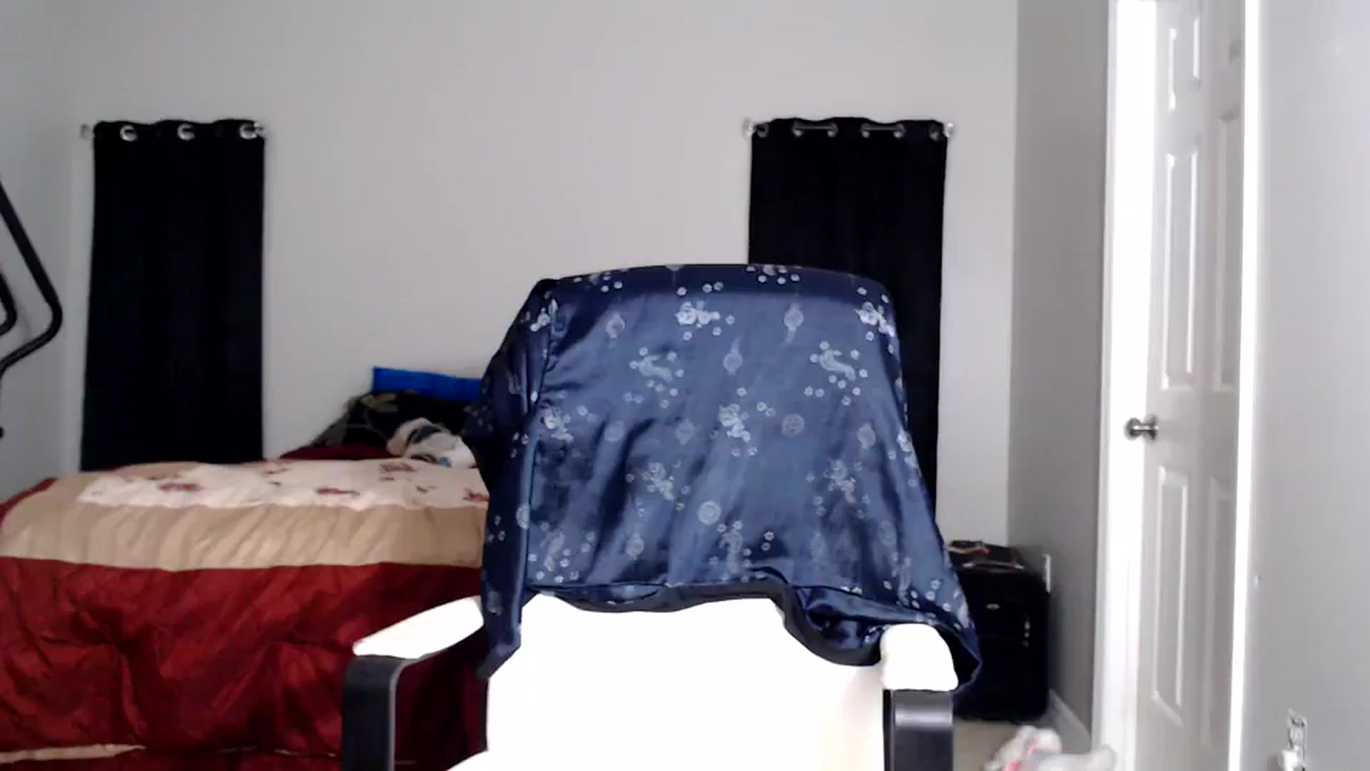 Gallery image thumbnail from Littlekai2025's myfreecams stream on, 08/03/2025, 04:57 image 1 of 20