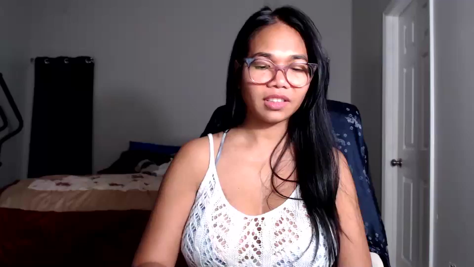Gallery image thumbnail from Littlekai2025's myfreecams stream on, 08/03/2025, 04:57 image 19 of 20