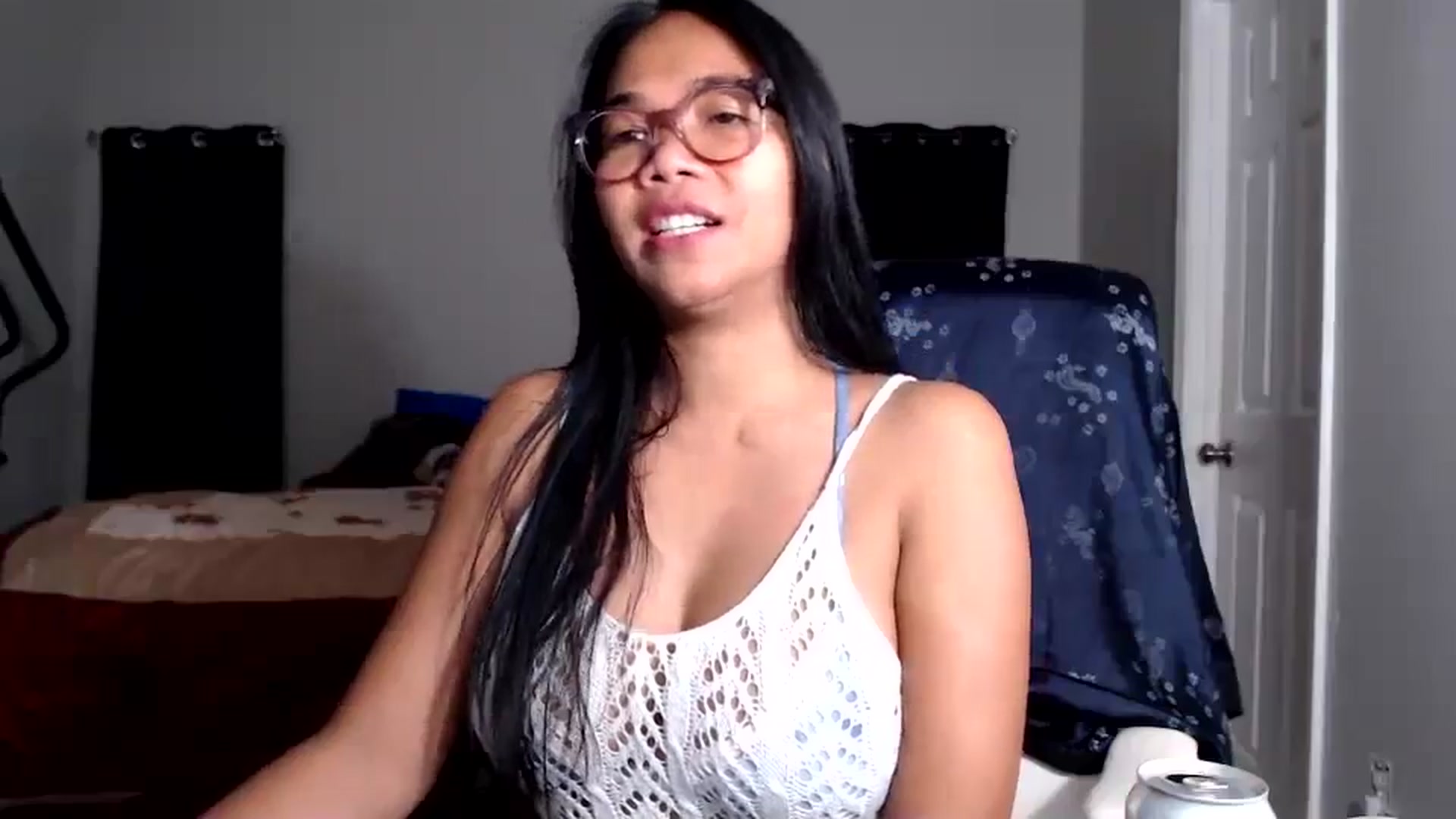 Gallery image thumbnail from Littlekai2025's myfreecams stream on, 08/03/2025, 04:57 image 18 of 20