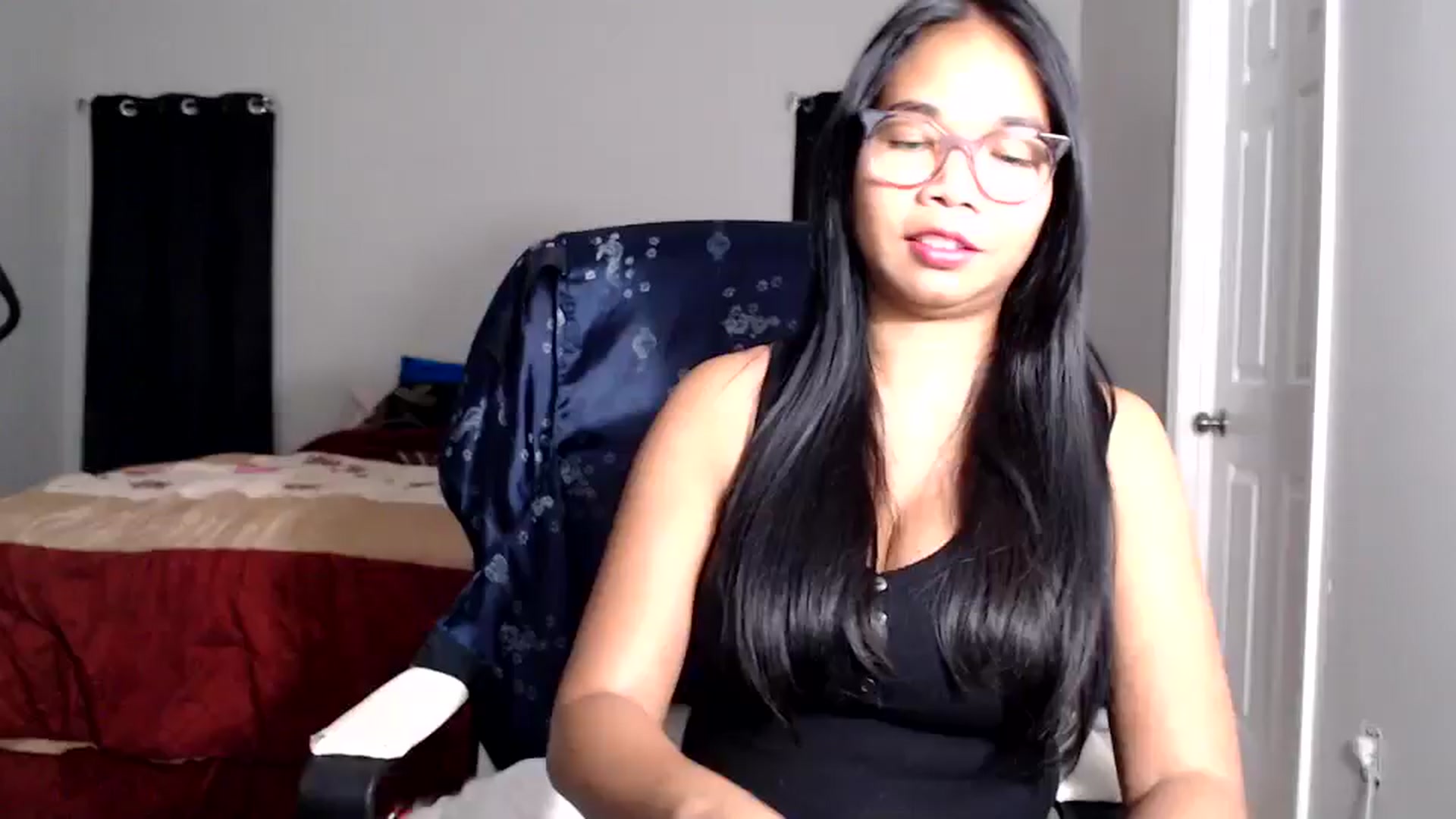 Gallery image thumbnail from Littlekai2025's myfreecams stream on, 08/04/2025, 05:10 image 1 of 20