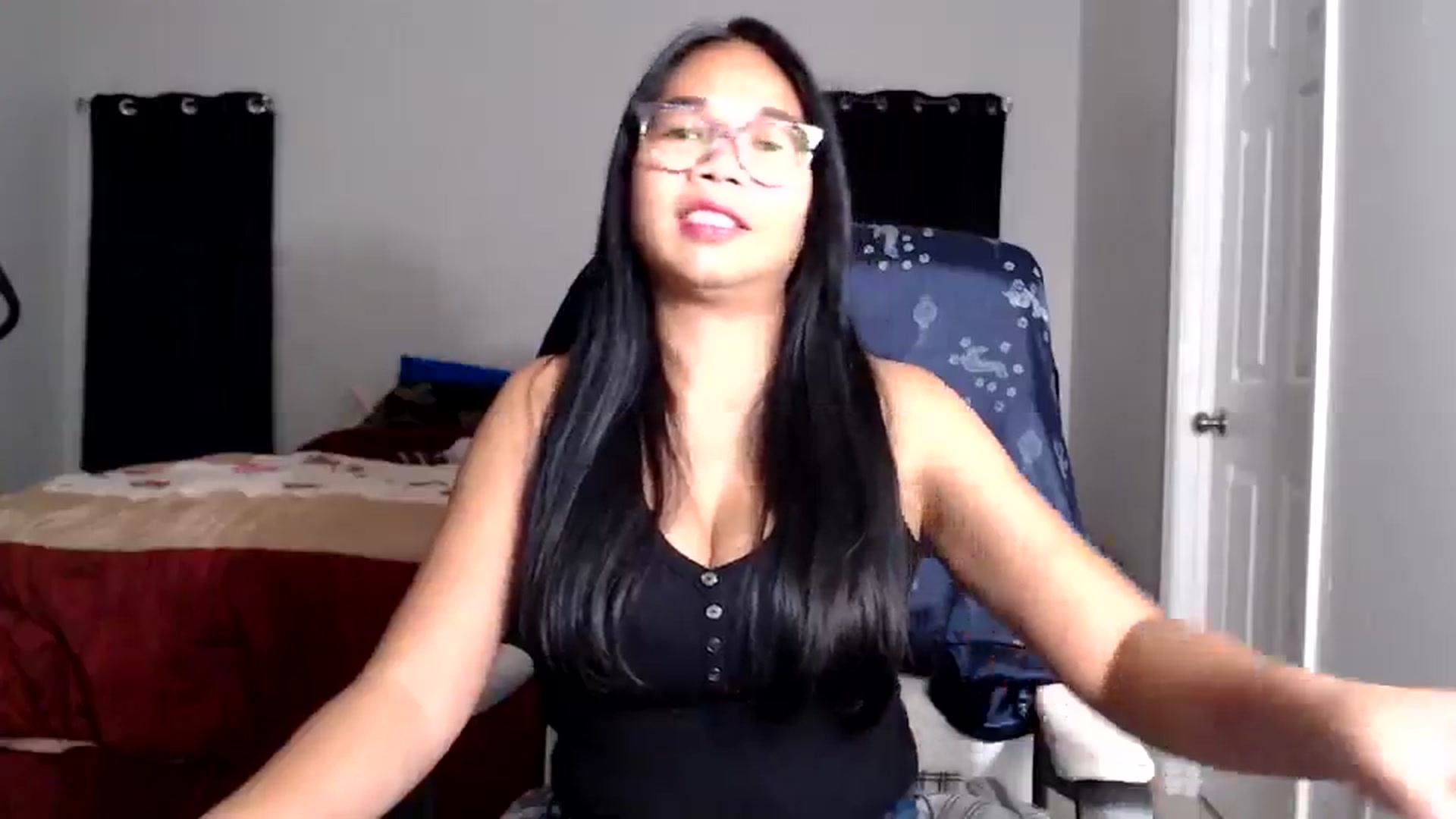 Gallery image thumbnail from Littlekai2025's myfreecams stream on, 08/04/2025, 05:10 image 2 of 20