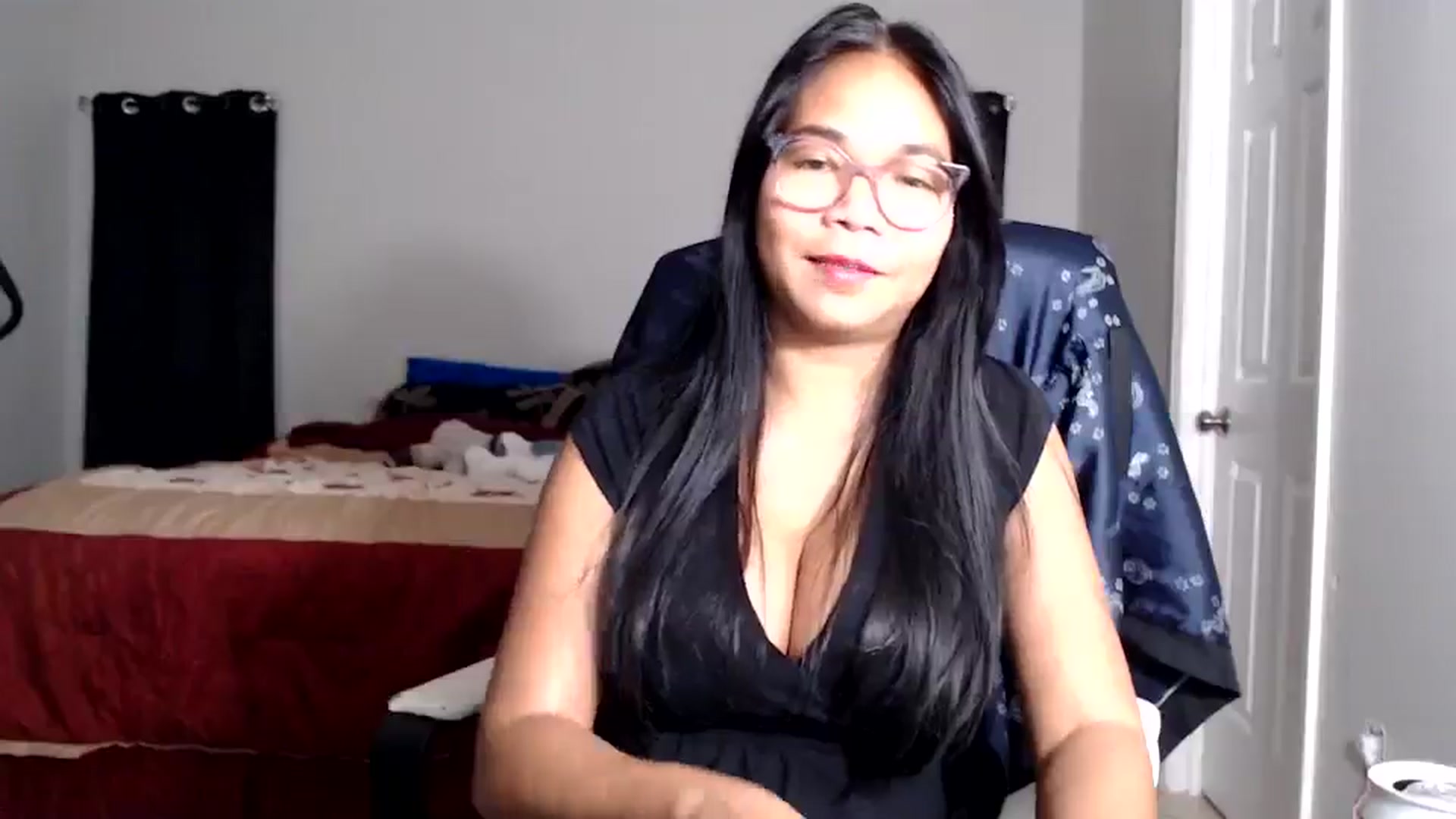 Gallery image thumbnail from Littlekai2025's myfreecams stream on, 08/05/2025, 04:20 image 9 of 20