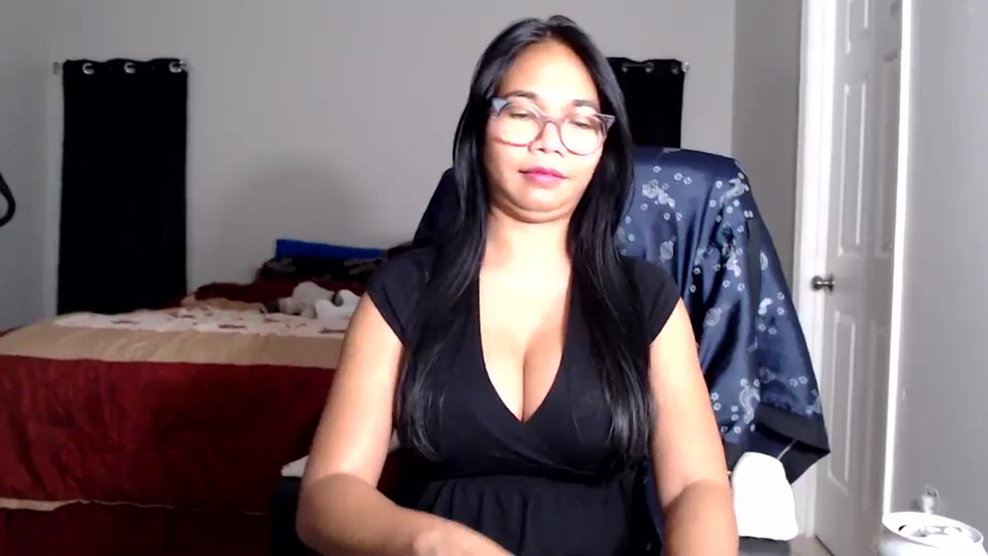 Gallery image thumbnail from Littlekai2025's myfreecams stream on, 08/05/2025, 04:20 image 14 of 20