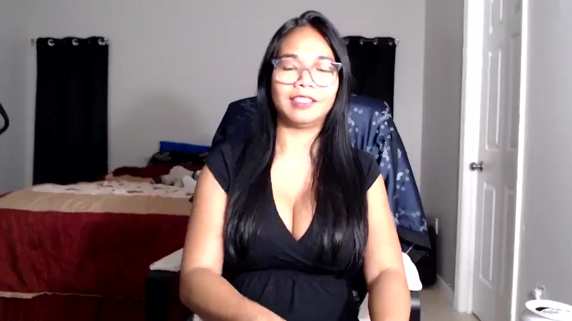 Gallery image thumbnail from Littlekai2025's myfreecams stream on, 08/05/2025, 04:20 image 11 of 20