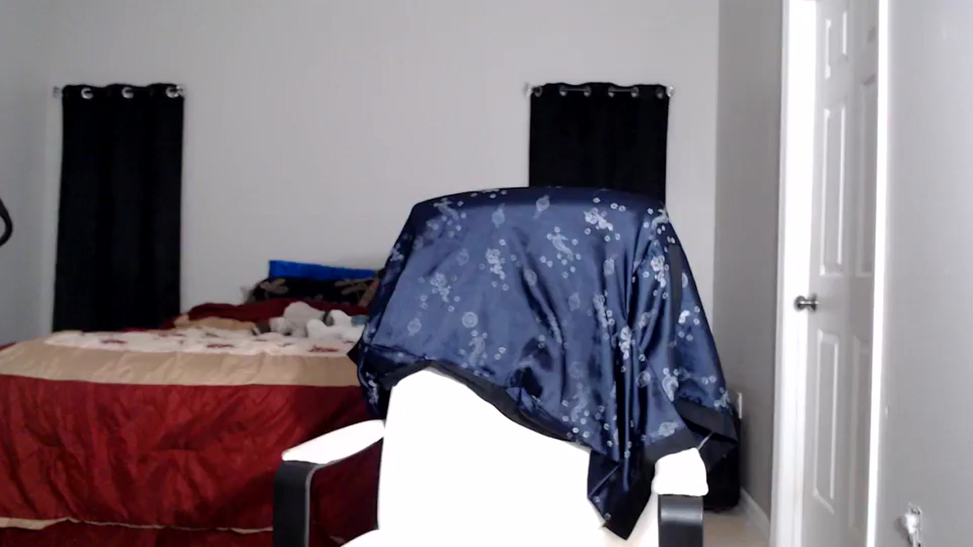 Gallery image thumbnail from Littlekai2025's myfreecams stream on, 08/05/2025, 04:20 image 2 of 20