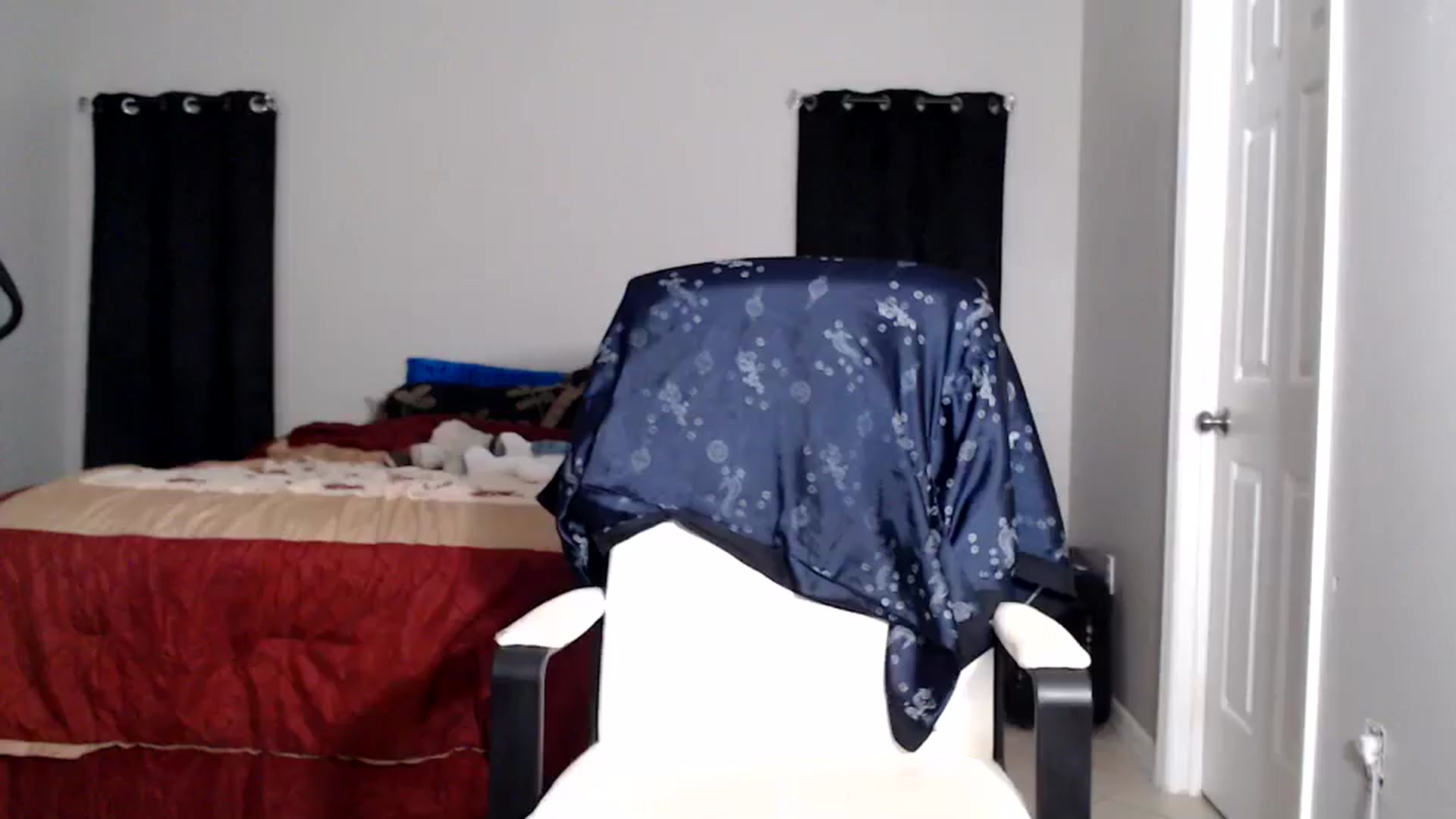 Gallery image thumbnail from Littlekai2025's myfreecams stream on, 08/05/2025, 04:20 image 10 of 20