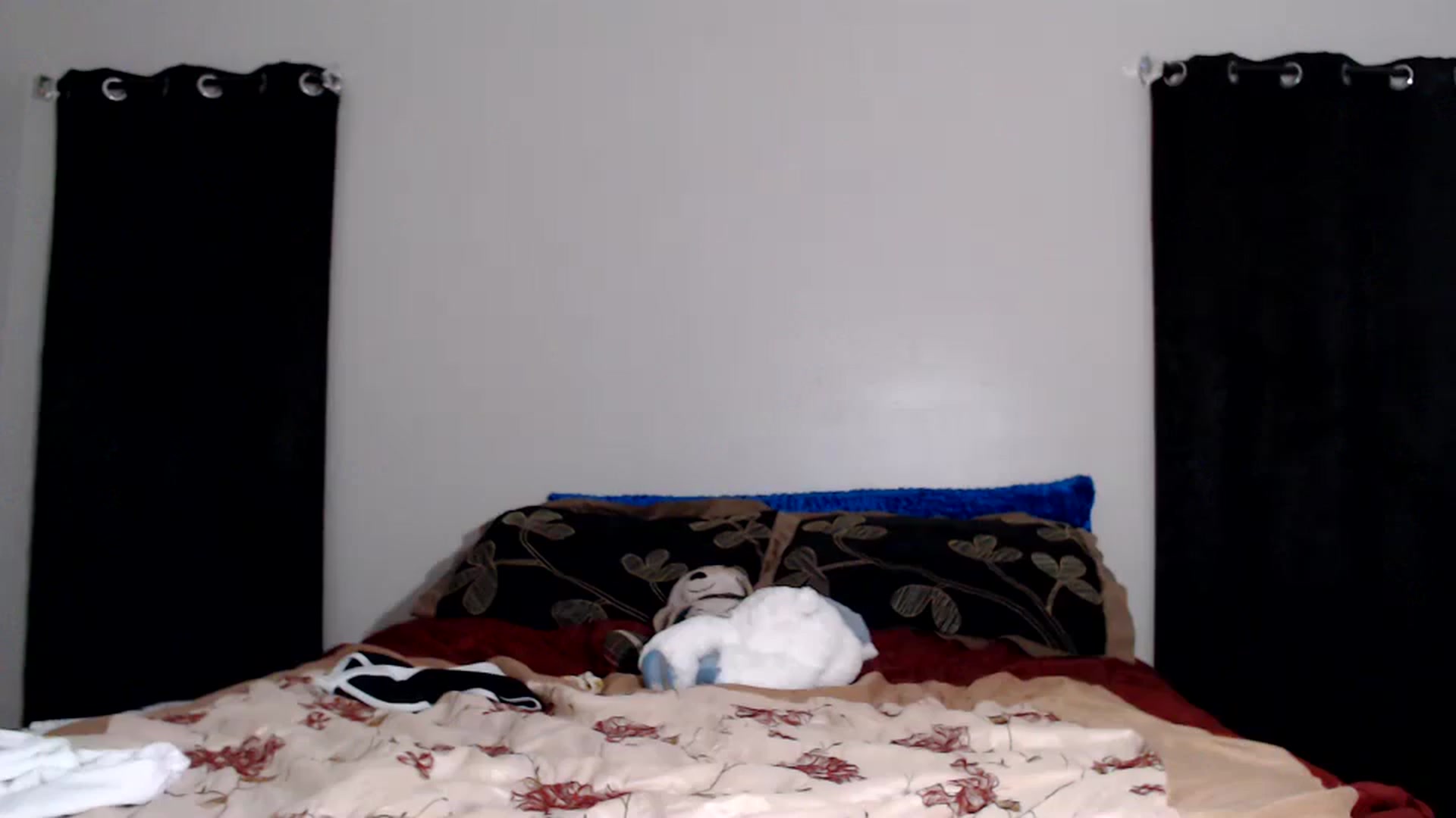 Gallery image thumbnail from Littlekai2025's myfreecams stream on, 08/10/2025, 01:56 image 6 of 20