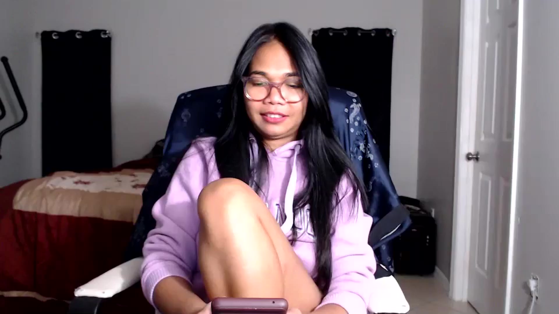 Gallery image thumbnail from Littlekai2025's myfreecams stream on, 08/11/2025, 02:02 image 1 of 20