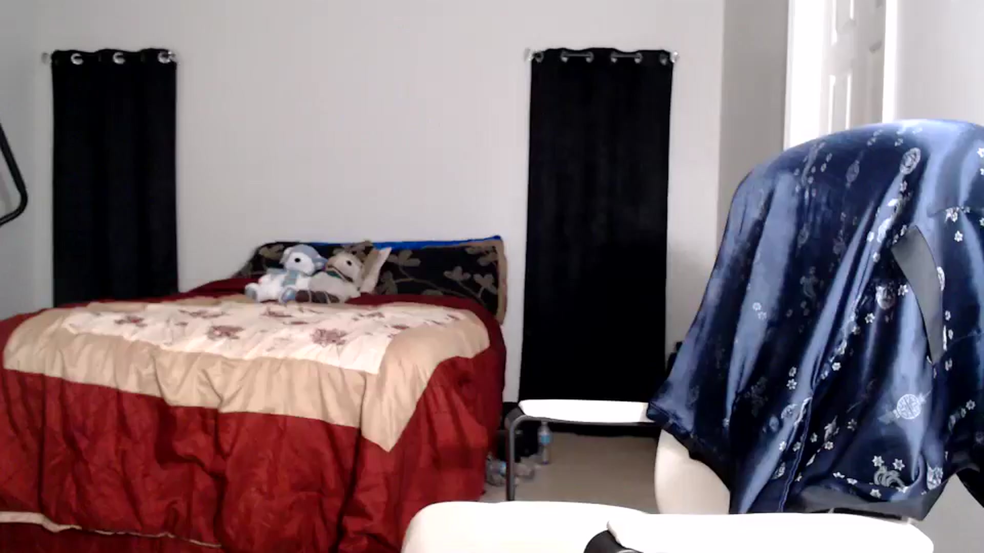 Gallery image thumbnail from Littlekai2025's myfreecams stream on, 08/11/2025, 02:02 image 15 of 20