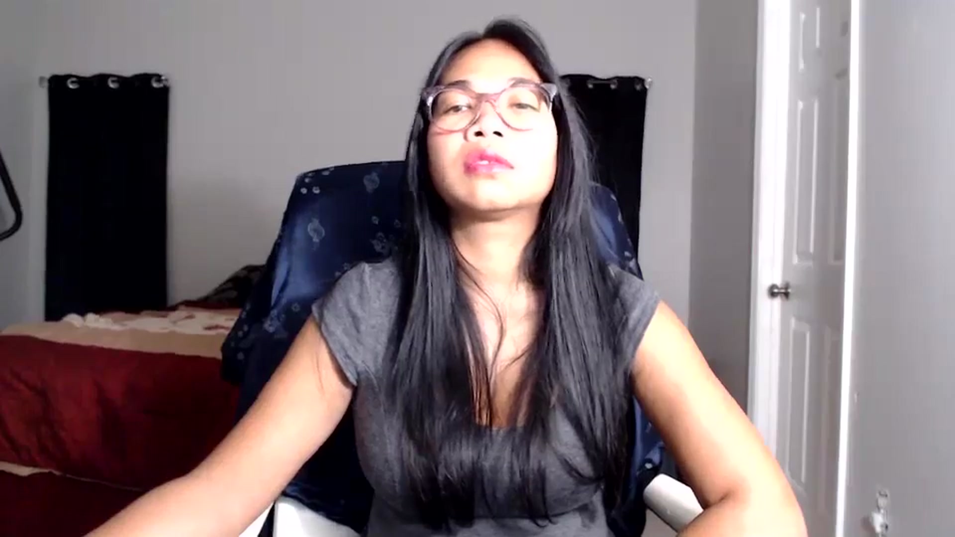 Gallery image thumbnail from Littlekai2025's myfreecams stream on, 08/12/2025, 03:03 image 11 of 20