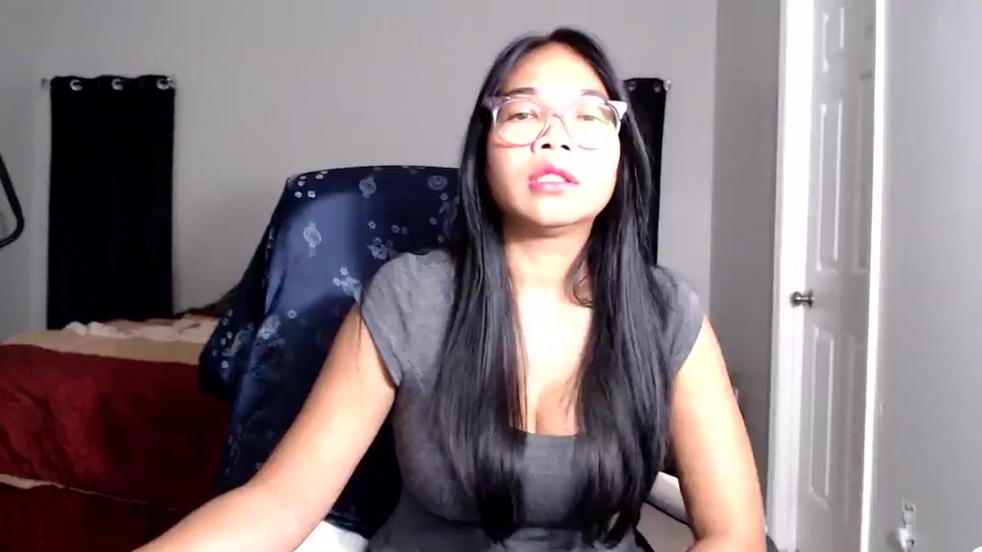 Gallery image thumbnail from Littlekai2025's myfreecams stream on, 08/12/2025, 03:03 image 12 of 20