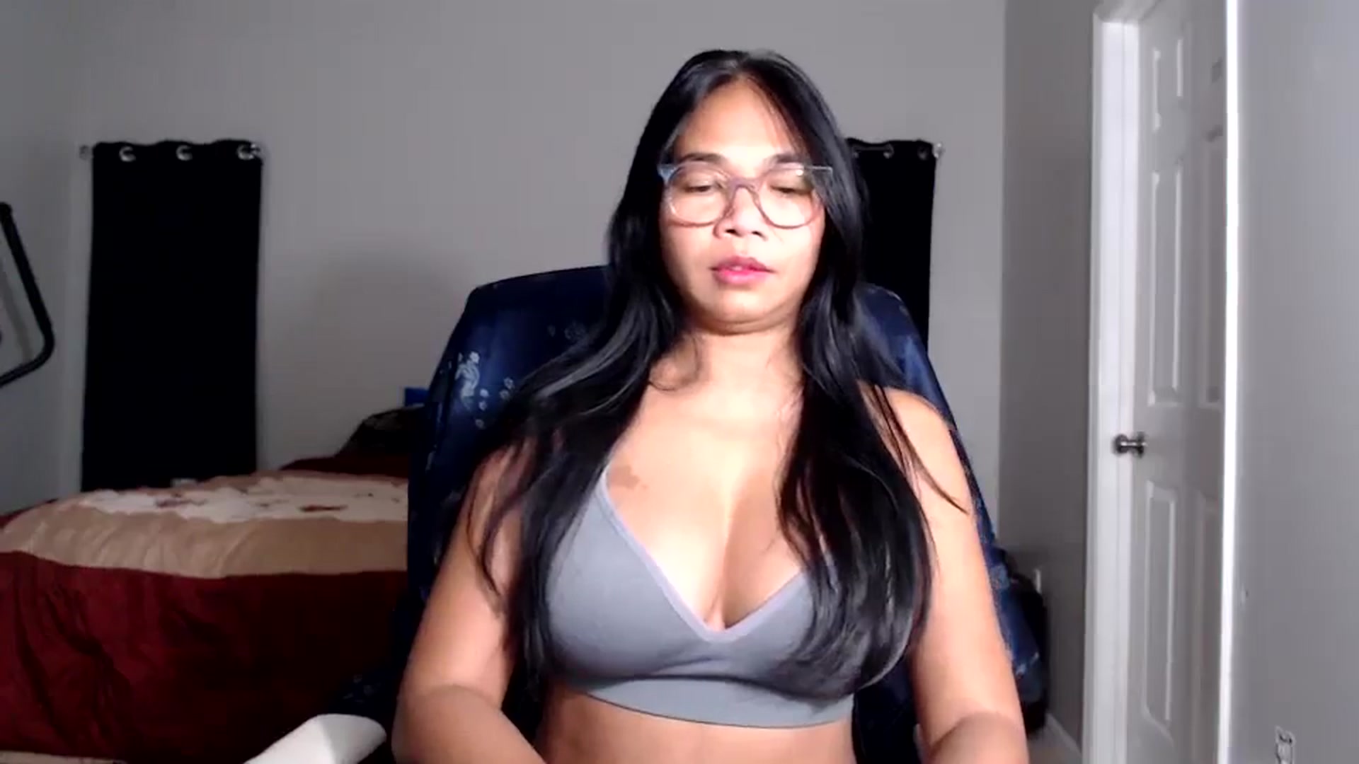 Gallery image thumbnail from Littlekai2025's myfreecams stream on, 08/13/2025, 04:44 image 7 of 20