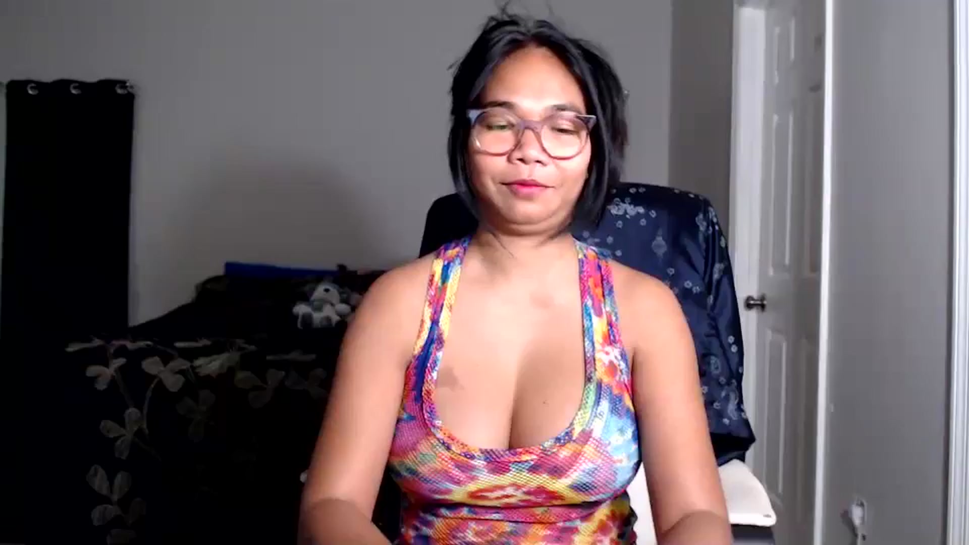 Gallery image thumbnail from Littlekai2025's myfreecams stream on, 08/18/2025, 24:04 image 1 of 20