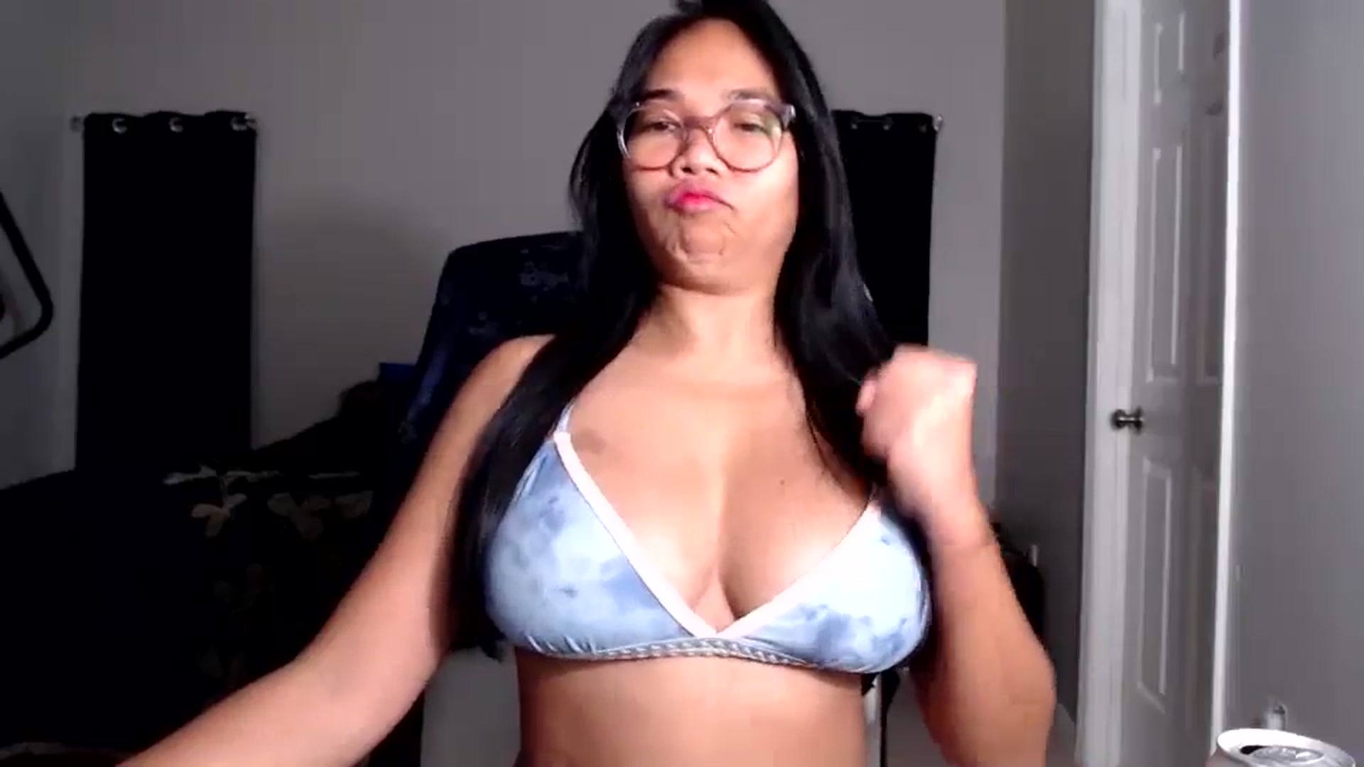 Gallery image thumbnail from Littlekai2025's myfreecams stream on, 08/18/2025, 01:46 image 2 of 20