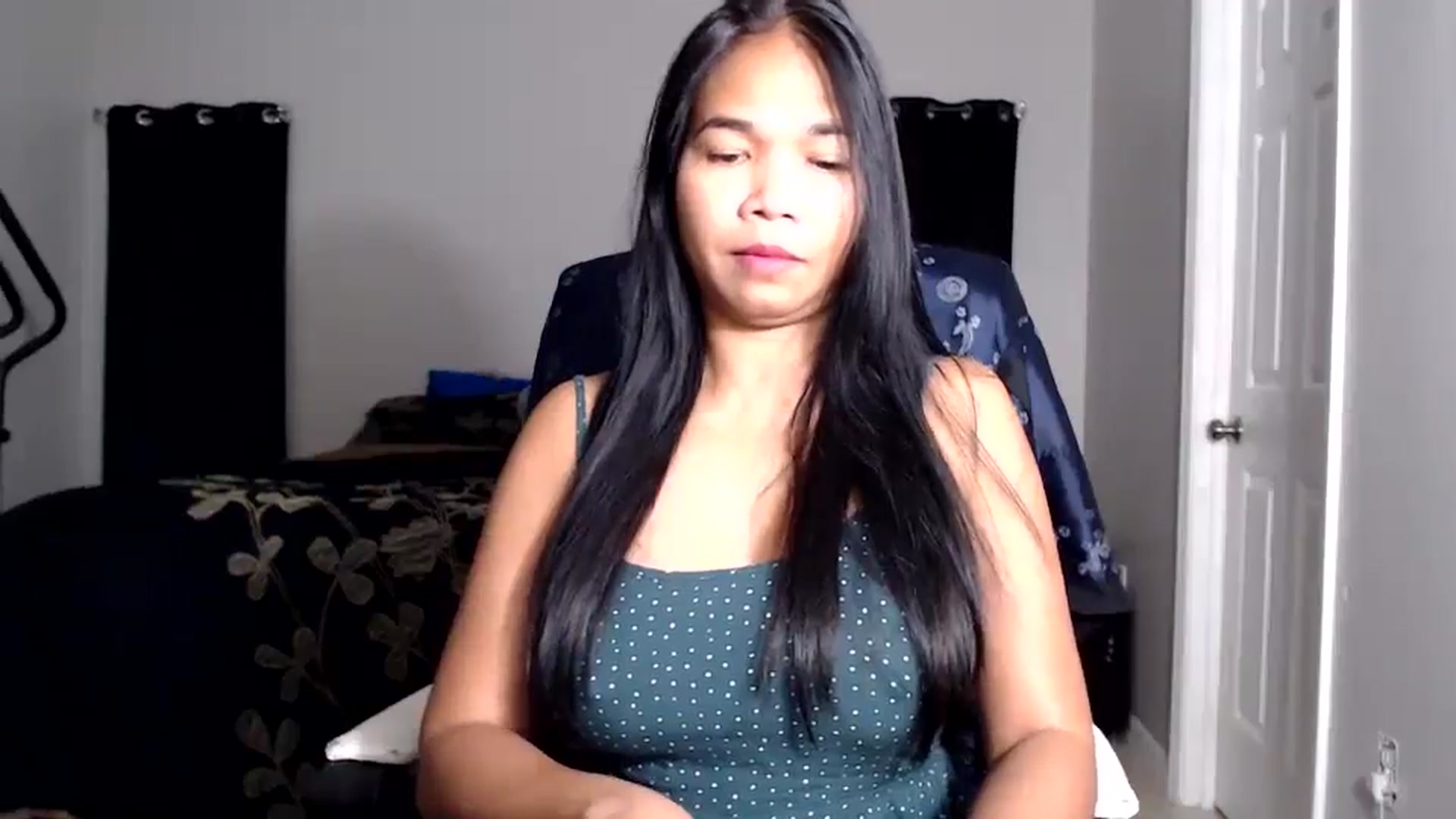 Gallery image thumbnail from Littlekai2025's myfreecams stream on, 08/20/2025, 03:33 image 17 of 20