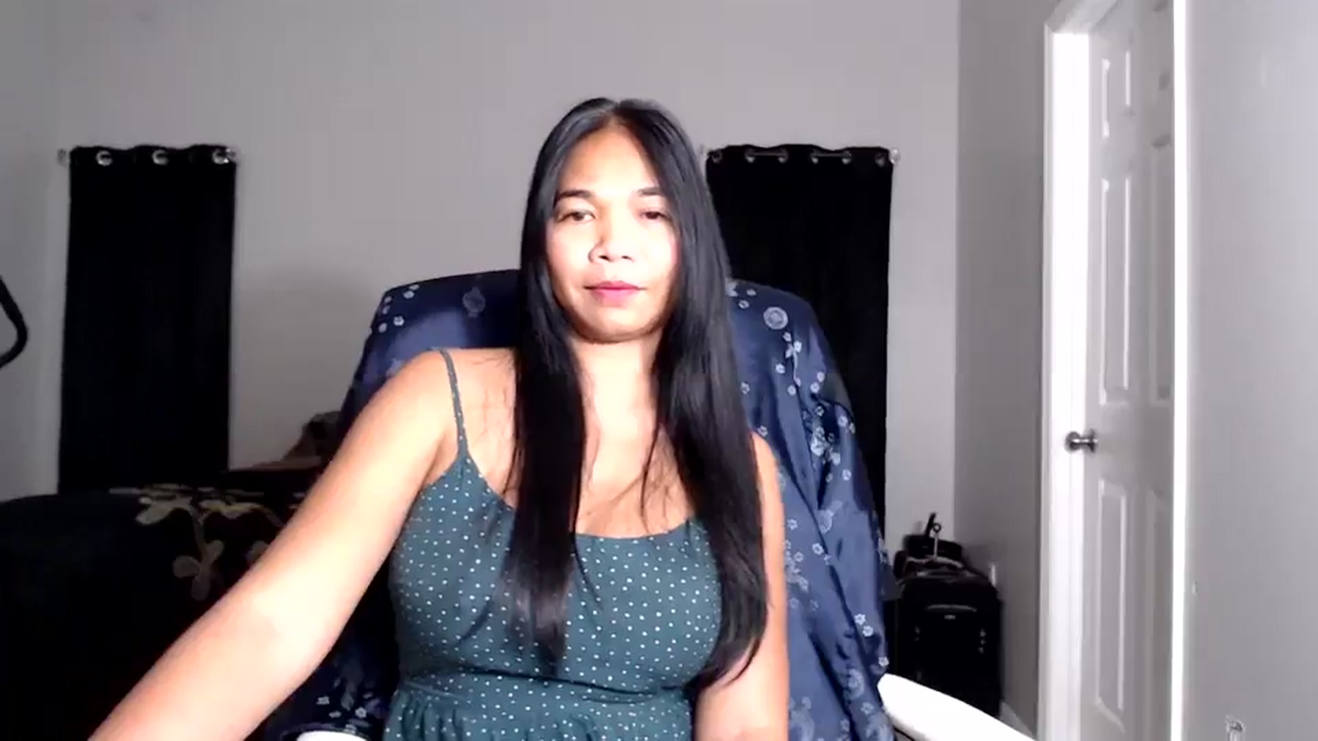 Gallery image thumbnail from Littlekai2025's myfreecams stream on, 08/20/2025, 03:33 image 9 of 20