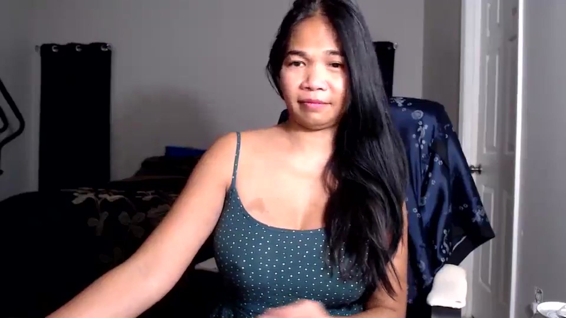 Gallery image thumbnail from Littlekai2025's myfreecams stream on, 08/20/2025, 04:12 image 18 of 20